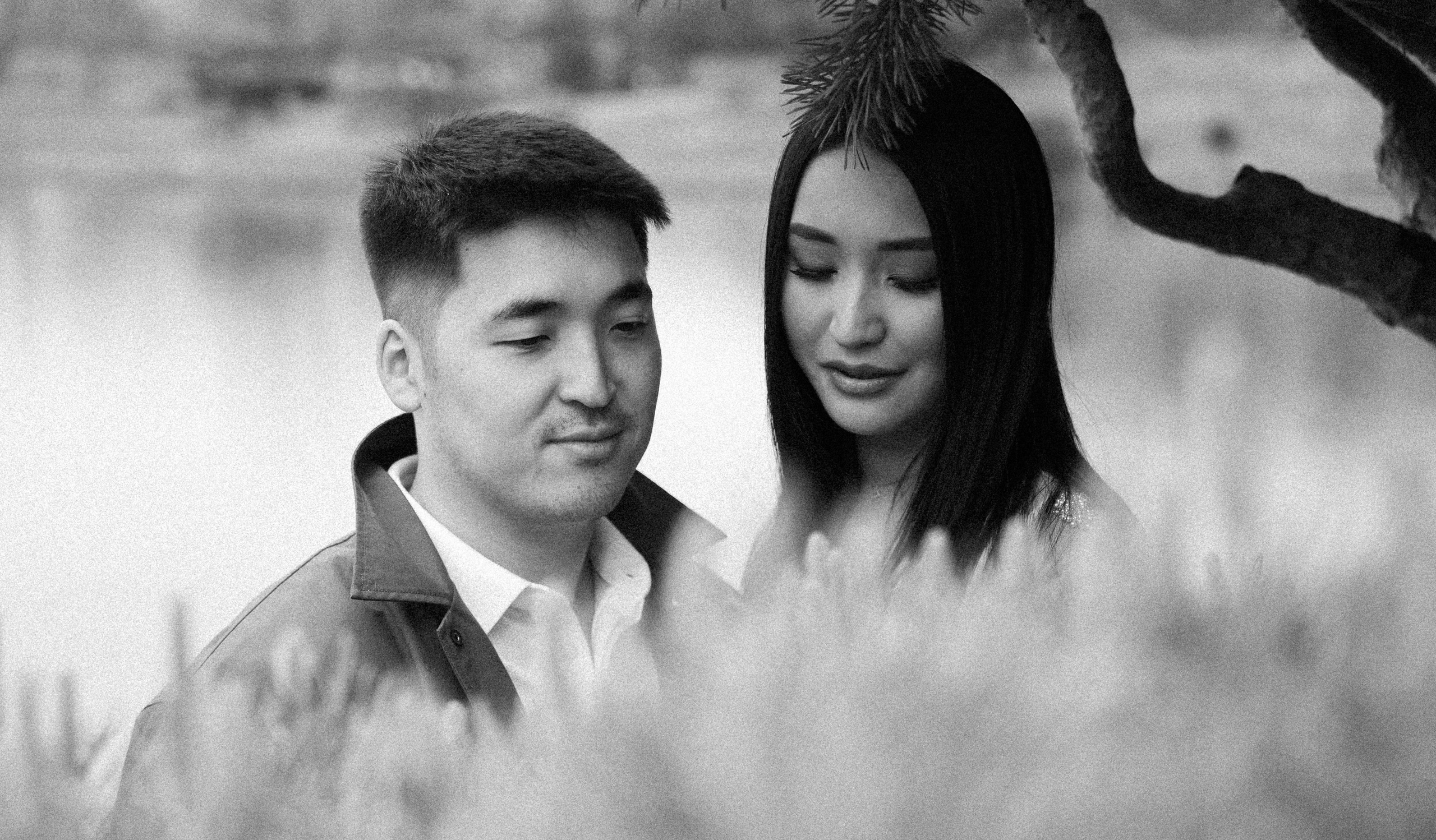 Couple Photography | Chicago Botanic Garden. Main