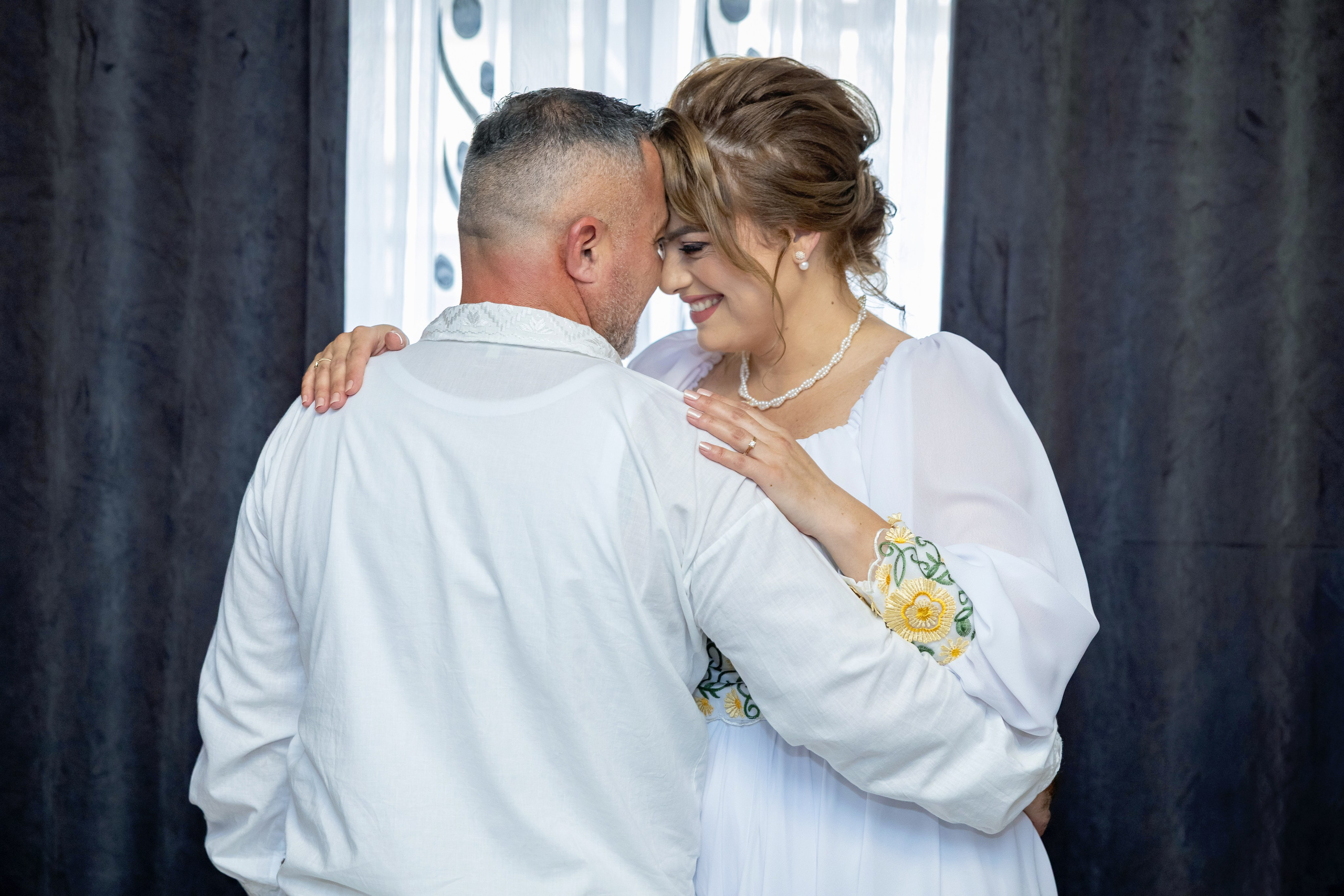 Andrei Sebastian. Moments By Gub