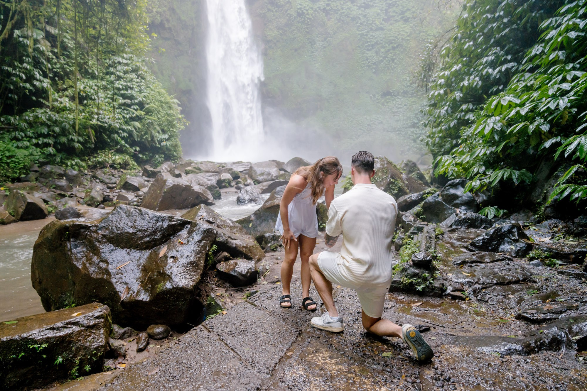 Marriage Proposal. Female Photographer in Bali