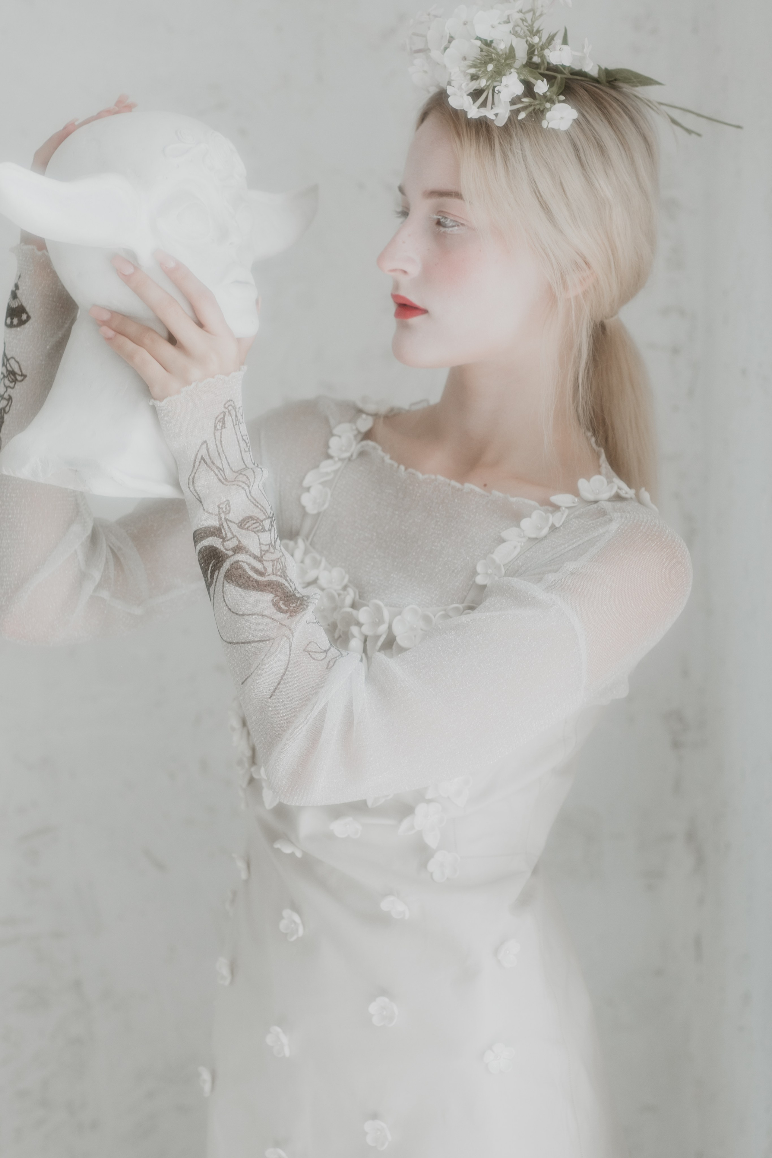 Kleitas dekors: Anita Ance Bruņeniece Kleita: ArtandFashion Riga Jelena  Mihailova Modele: Elīna Marcenkova  MUAH : Elina  Marcenkova  Stils& foto:  Sandra Garanča