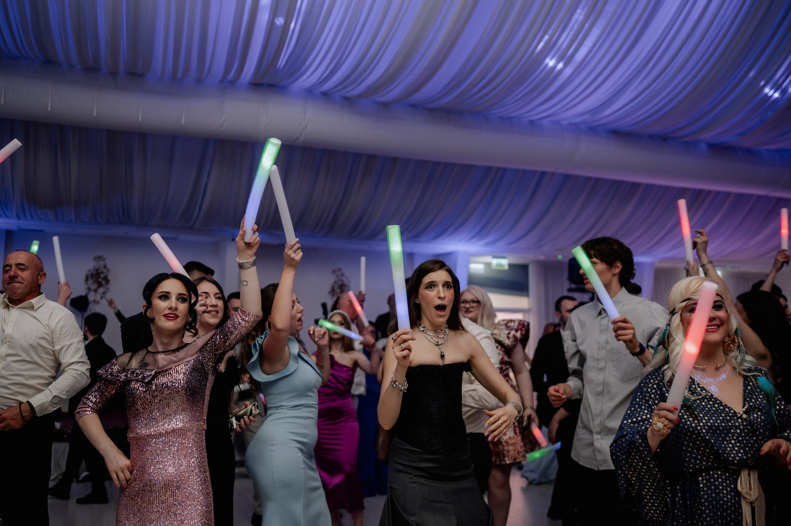 Nunta la Hotel Capitol Iasi. Proud Vision Weddings | Wedding Photography & Film — Servicii profesionale Foto Video Nunta Iasi