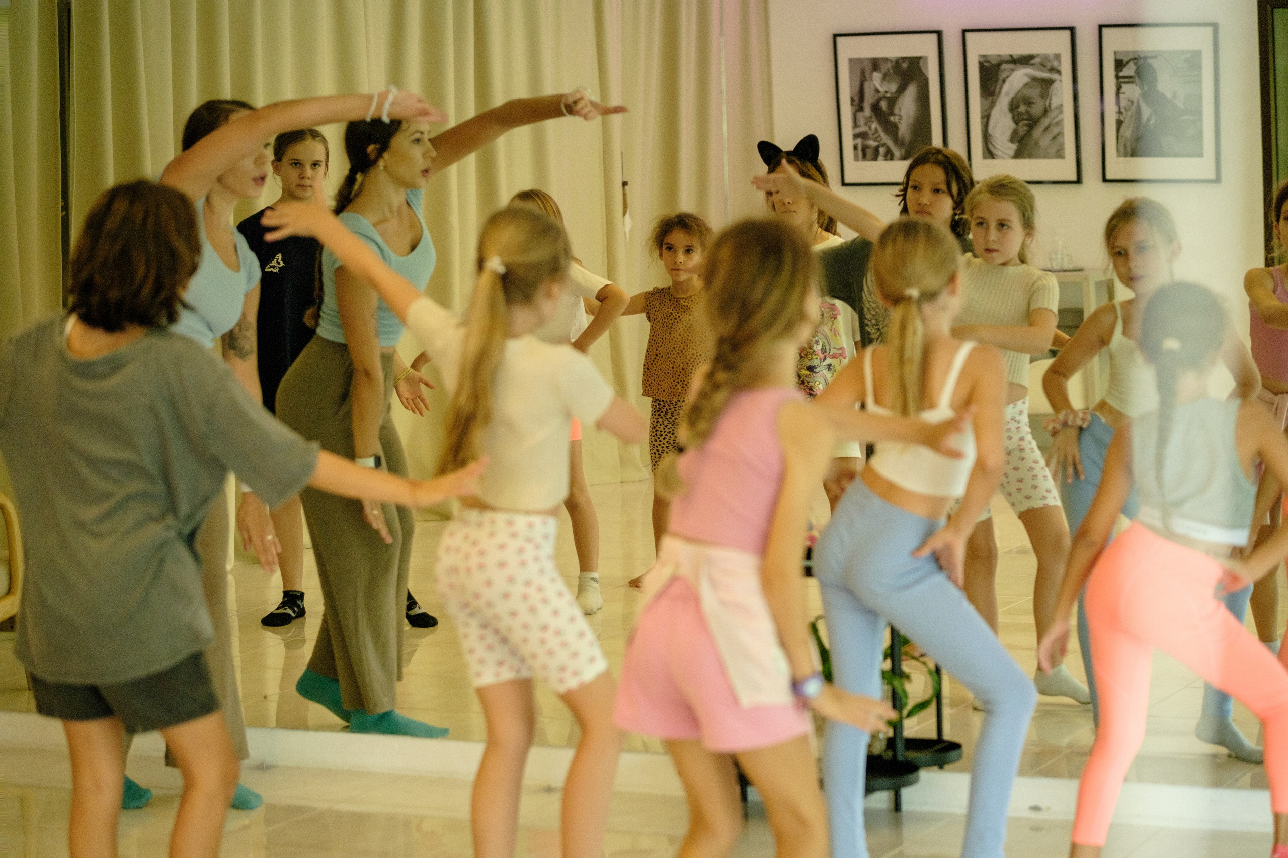 Open Dance Class in Mom To Be. Graytail Photo