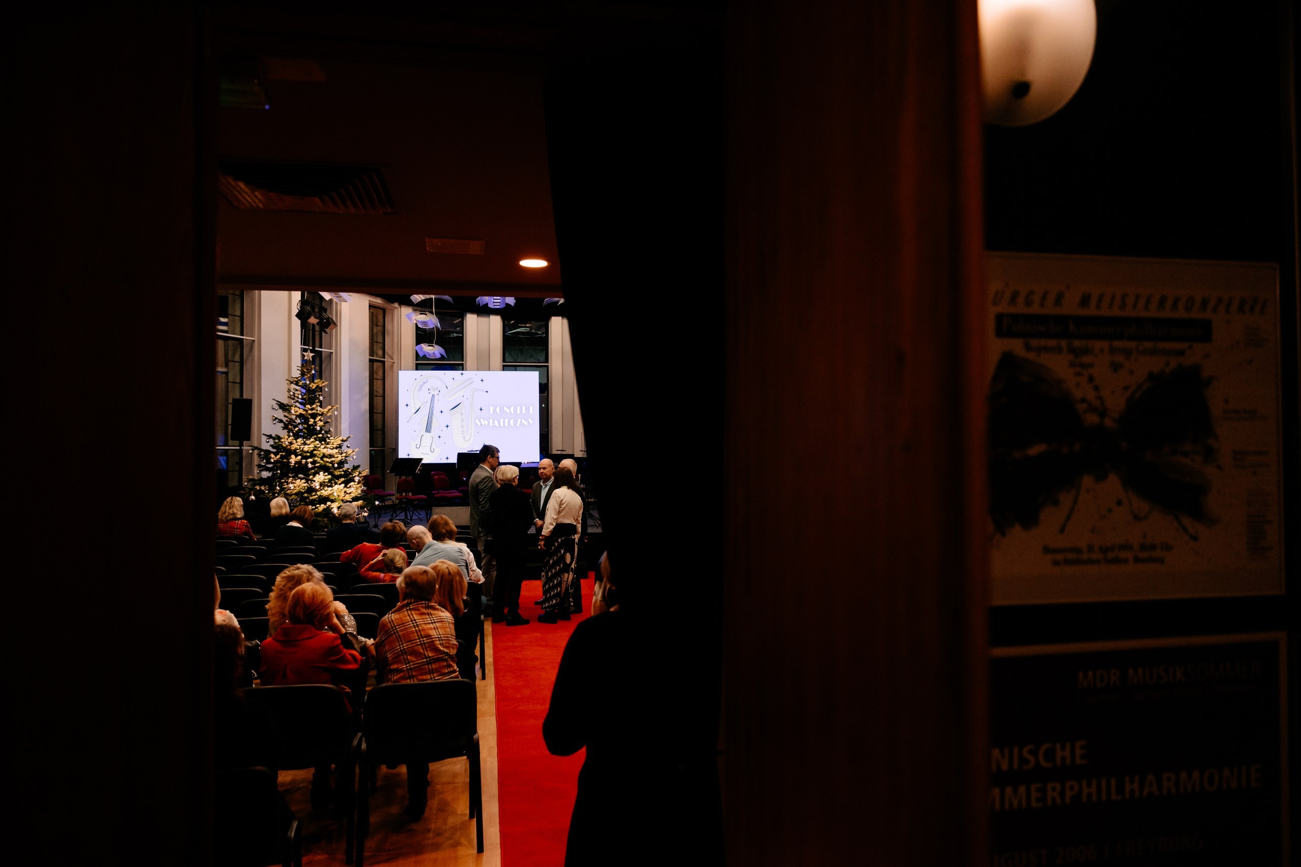 Opera Leśna. Fotograf Ślubny Warszawa - Sesje Biznesowe Rodzinne Eventy