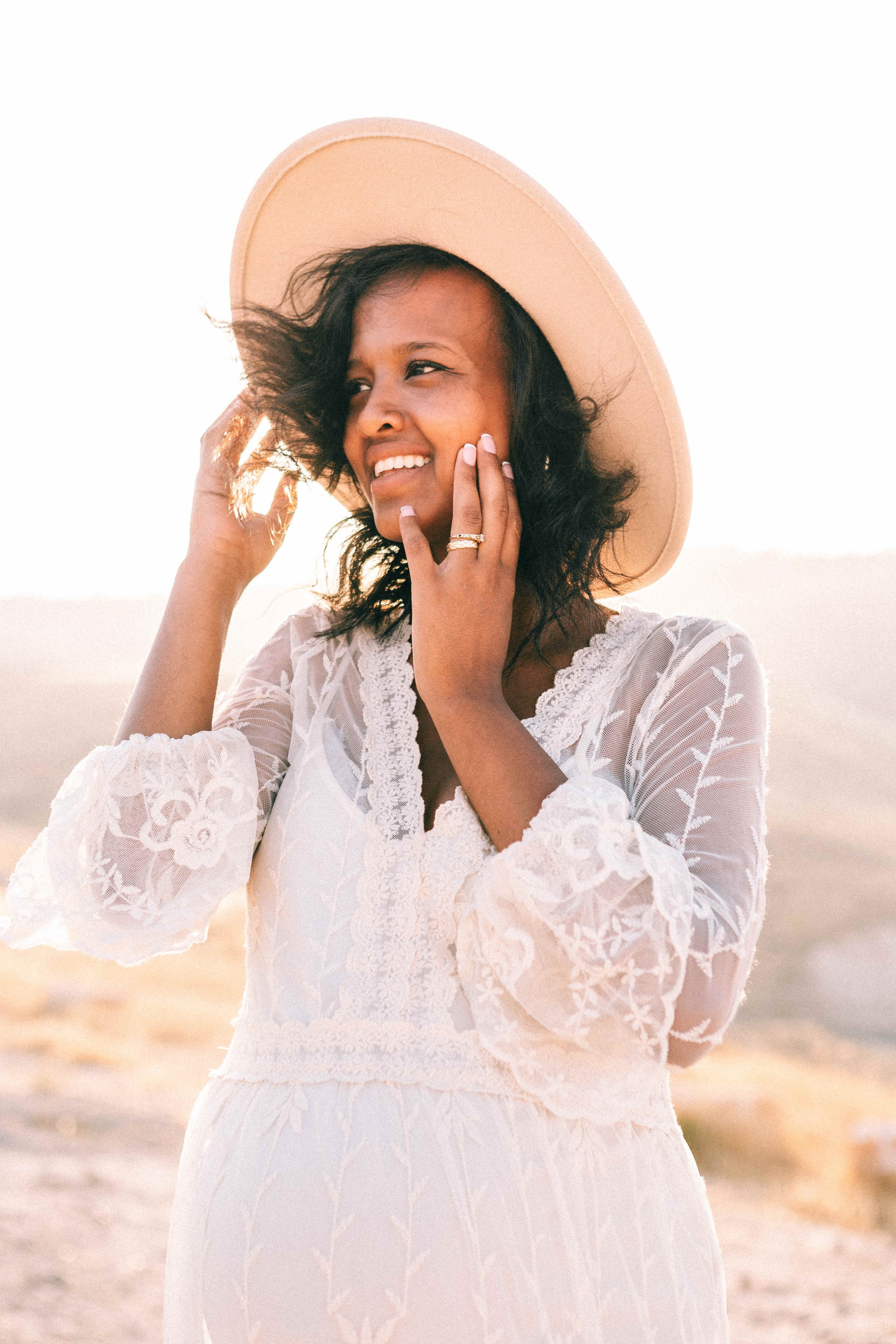 PHOTO SESSION IN THE DESERT NEAR MAALE ADUMIM. PHOTOGRAPHER IN ISRAEL