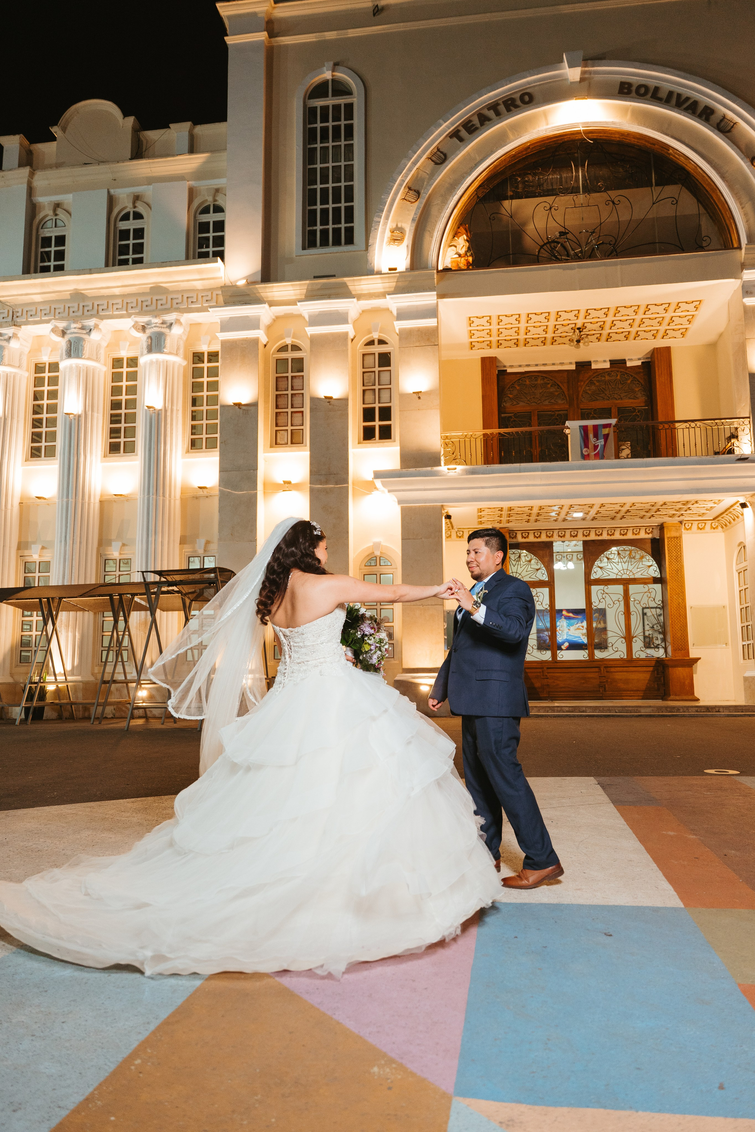 Pablo y Lizbeth. Fotógrafo de bodas en Loja Ecuador | Piero Alvarez PH