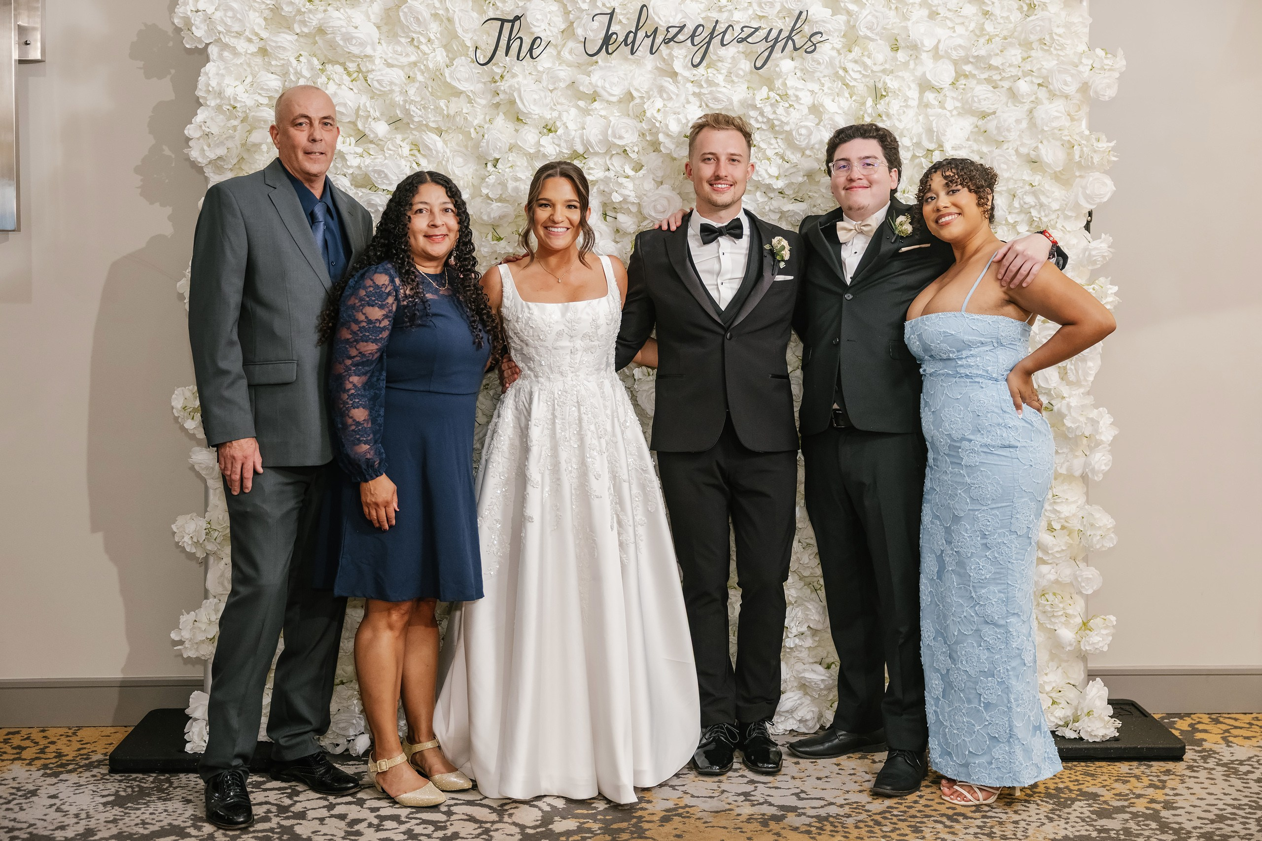 09.06.2025 Wedding. Wedding family event photographer in Chicago Nick Yushevich