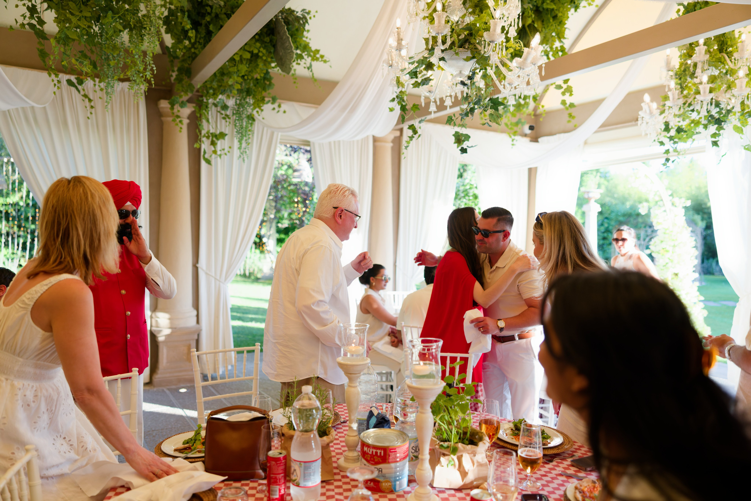 Pizza Party at Tenuta Massini, Florence, Italy. Destination Wedding Photographer — Nikita Burtsev