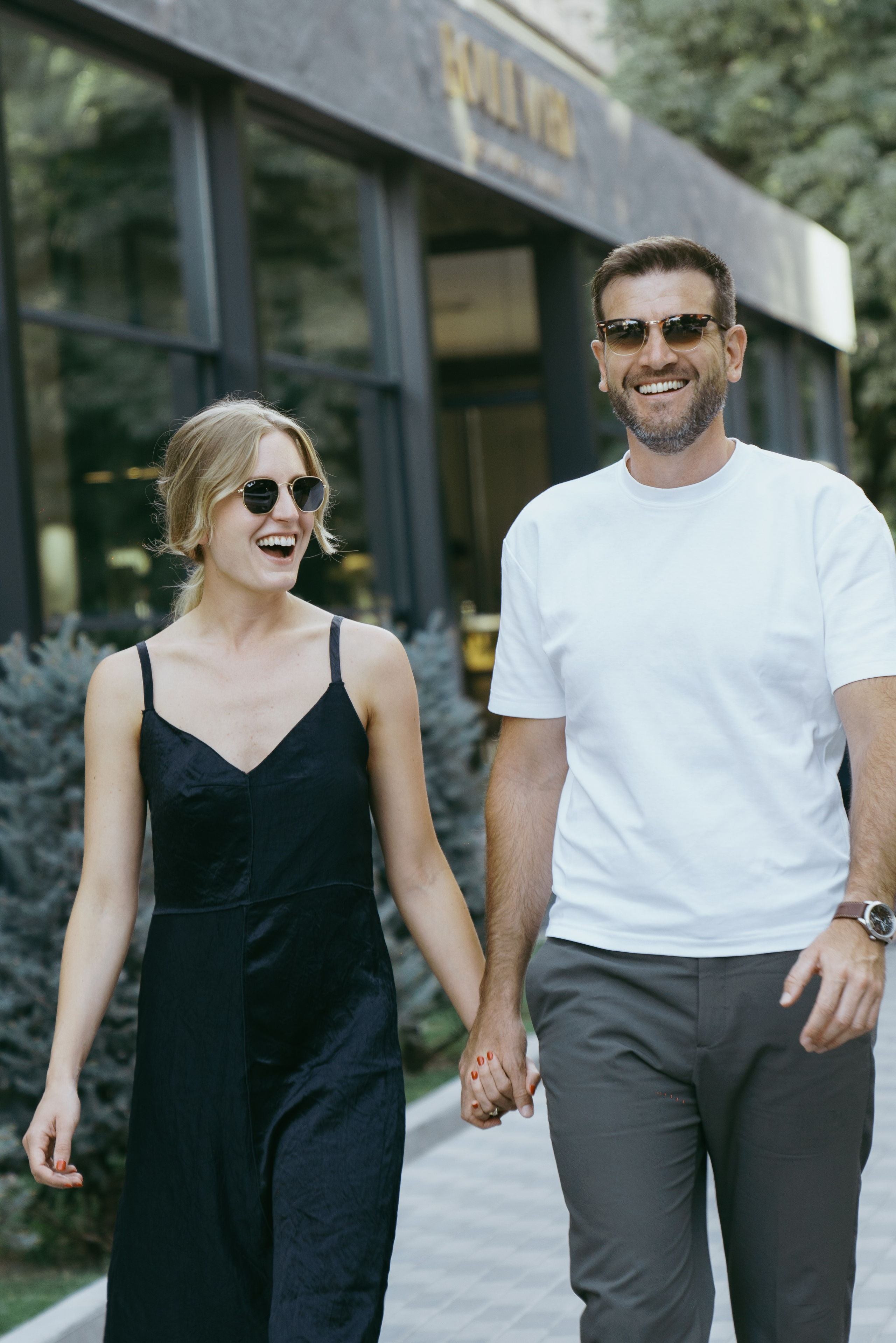 Love Story photoshoot in Samarkand with the backdrop of Gur-Emir. Photographer in Uzbekistan and Samarkand Djasur Marupov
