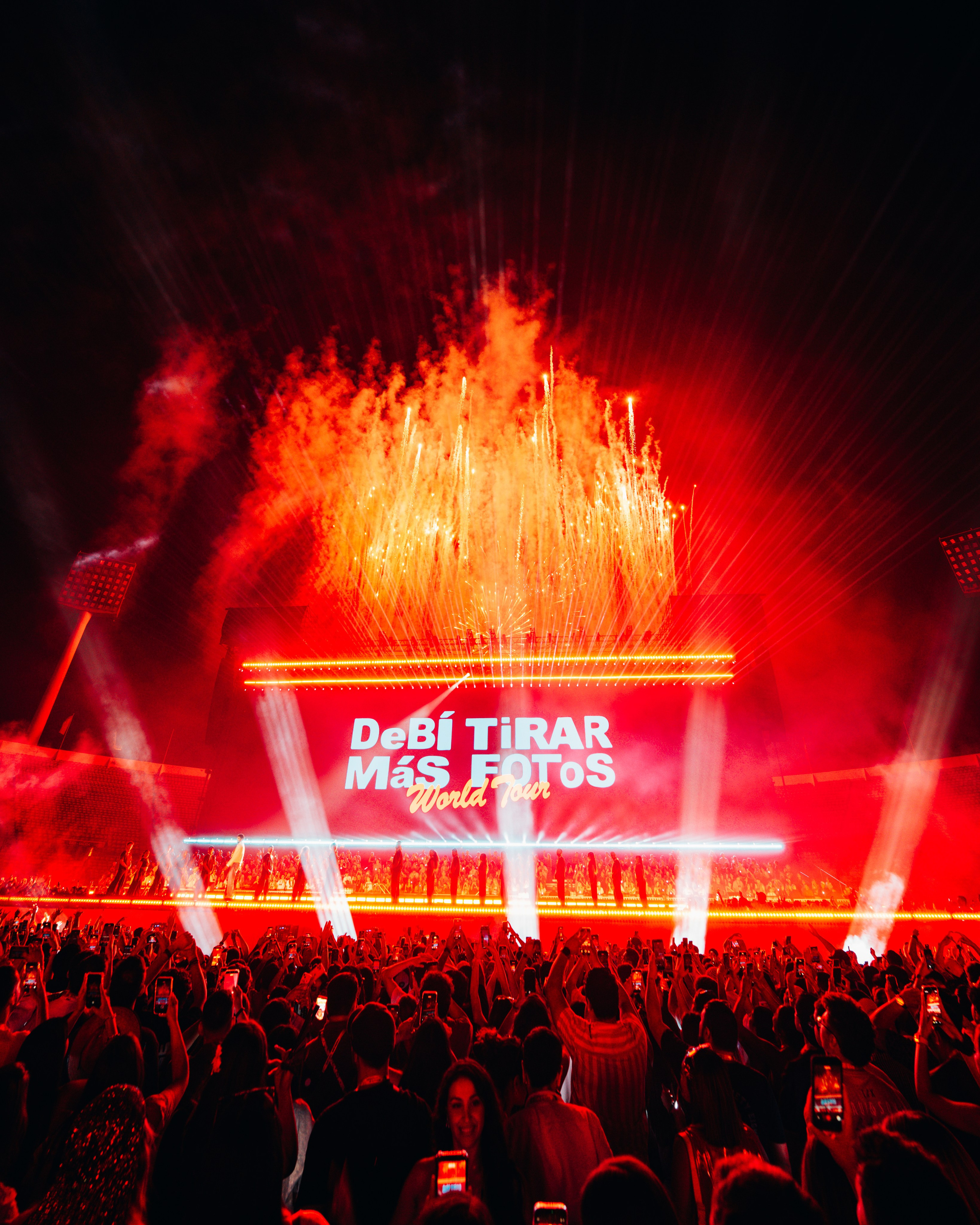 BADBUNNY DtMf. DEYA BELTRAN Maquilladora, fotógrafa y vídeos