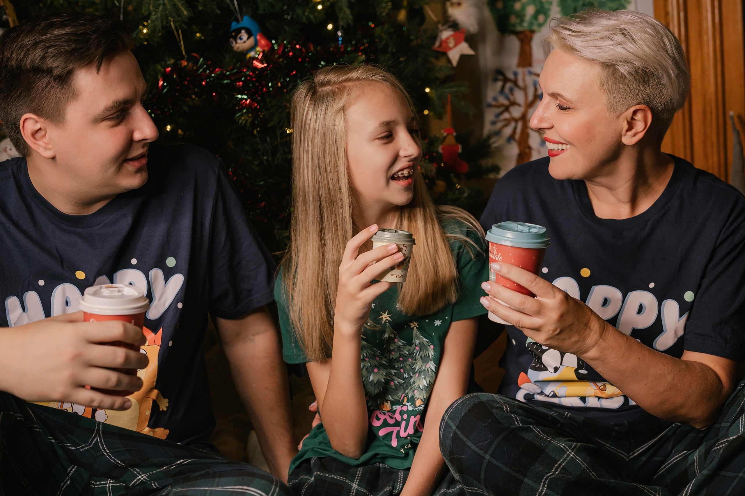 12.07.2025 Christmas Photoshoot. Wedding family event photographer in Chicago Nick Yushevich