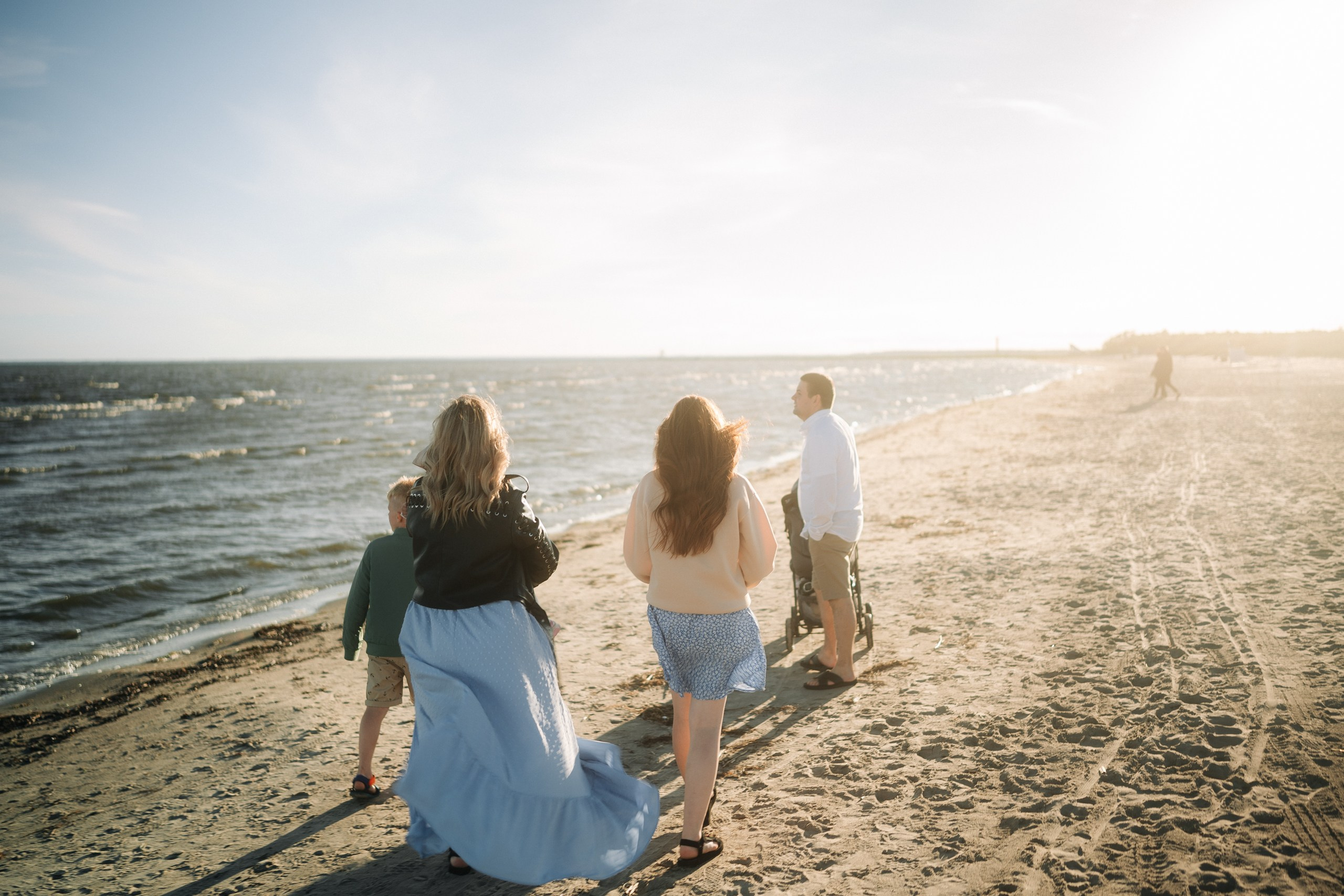 By the Sea. Couple and Family Photographer in Tallinn, Sasha Kaloshin