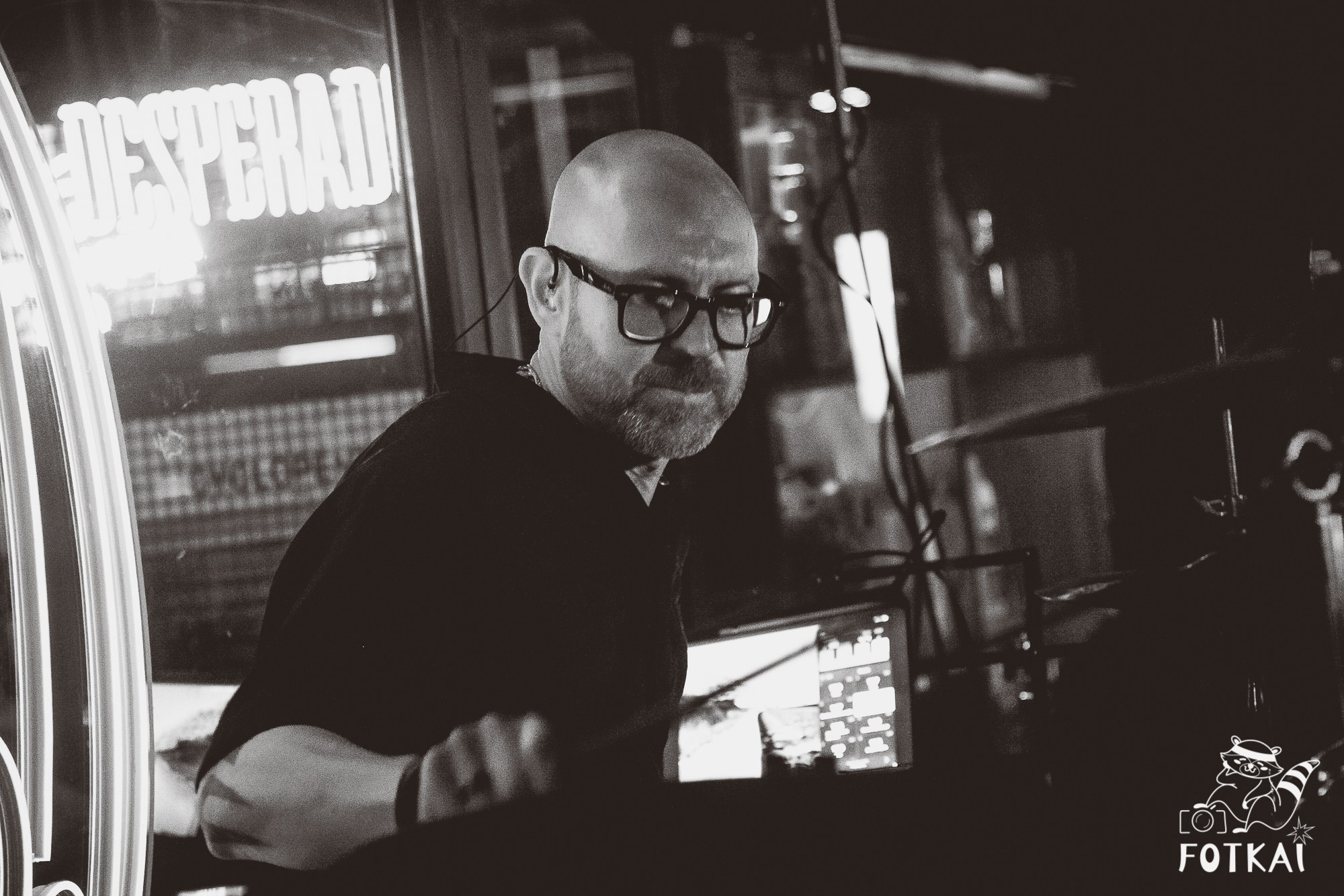 Концерт Delyrio в Confetti Playa Alicante — живое выступление группы, февраль 2026 | FOTKAI