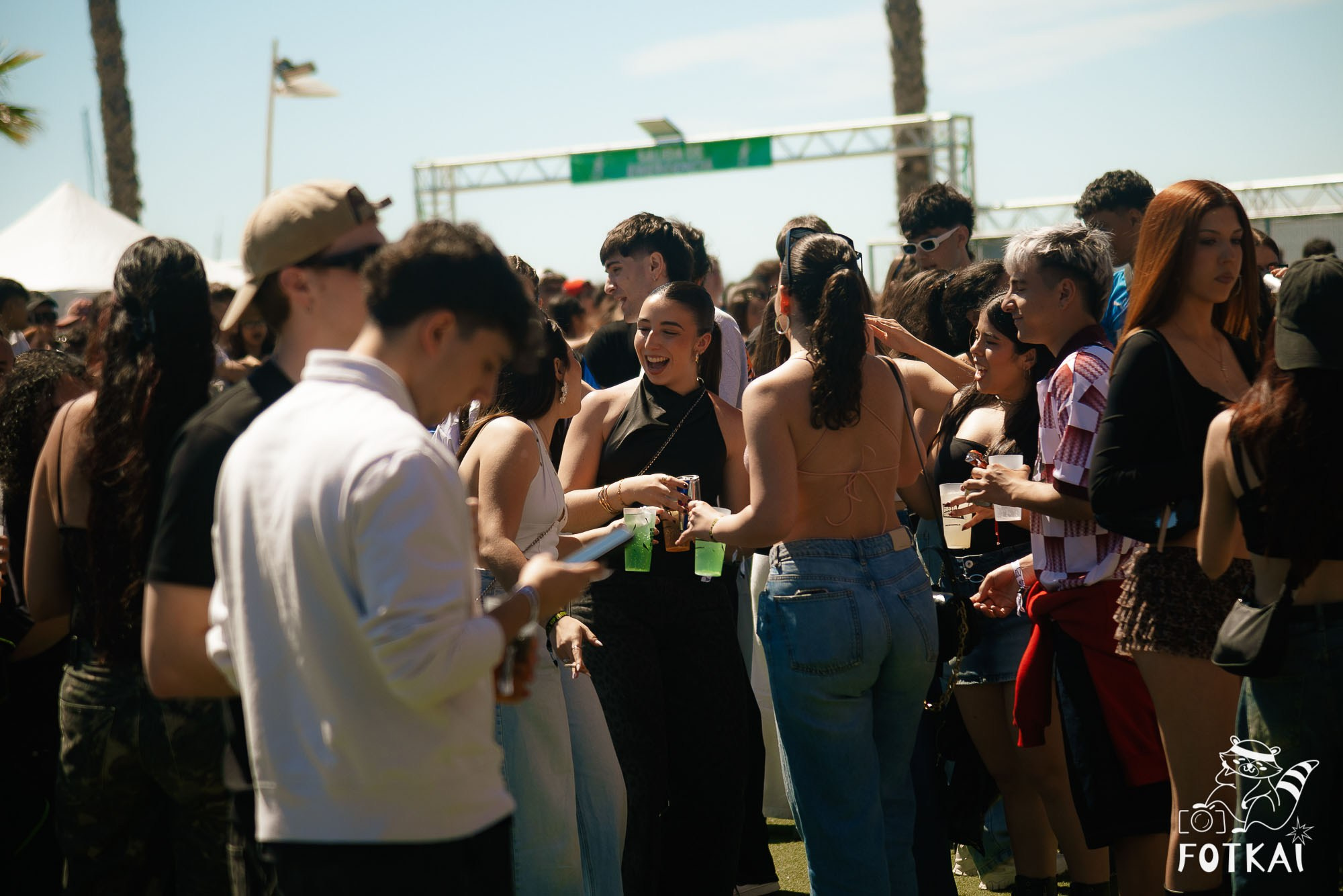 Costa Sonora 2026 Alicante Day 1 Photos — Find Yourself, Friends and Festival Crowd | FOTKAI