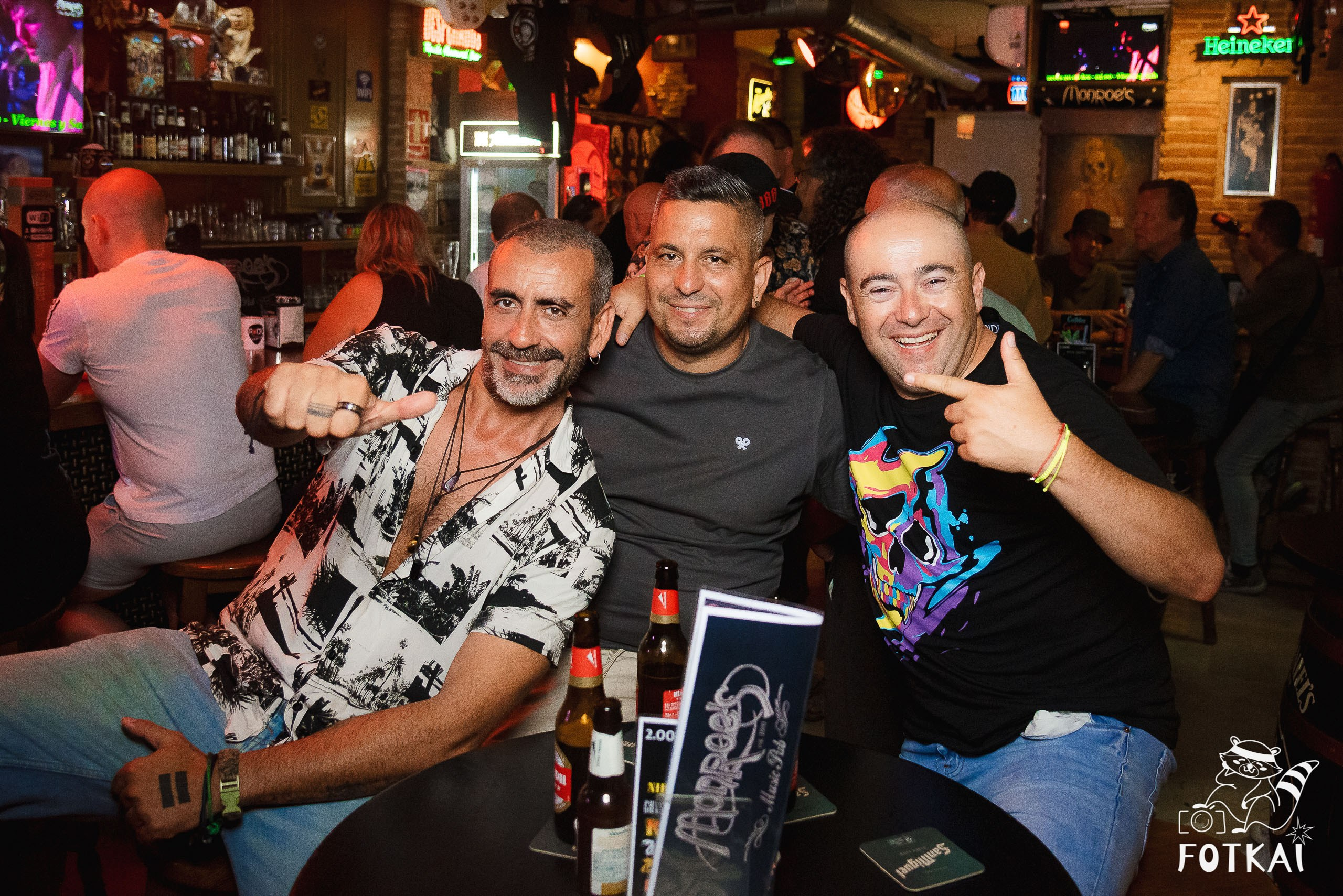Monroe’s Rock Bar Torrevieja: Reportaje fotográfico 01.08.25 | FOTKAI