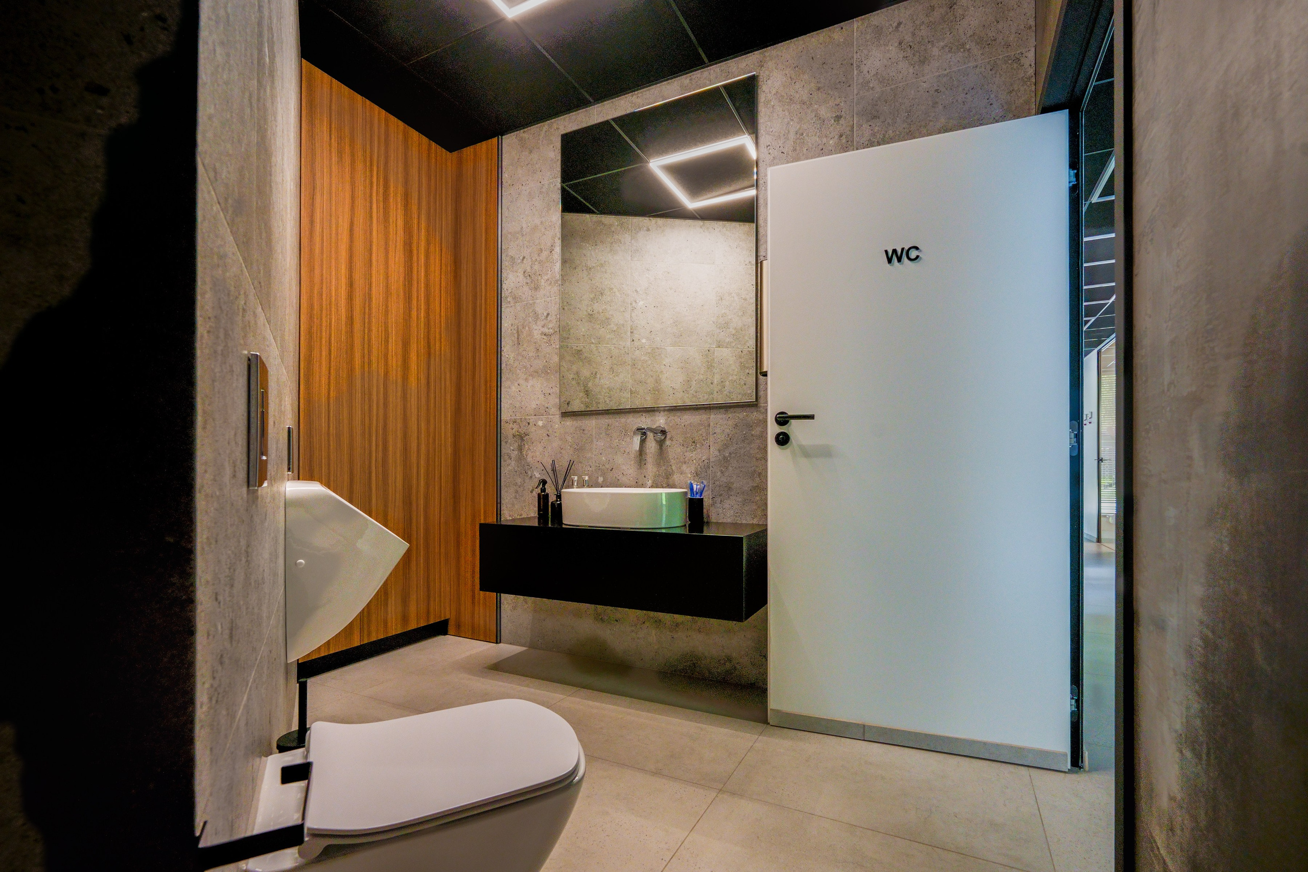 Žaliųjų ežerų g. 27. Elina Sapiega fotografė Vilniuje