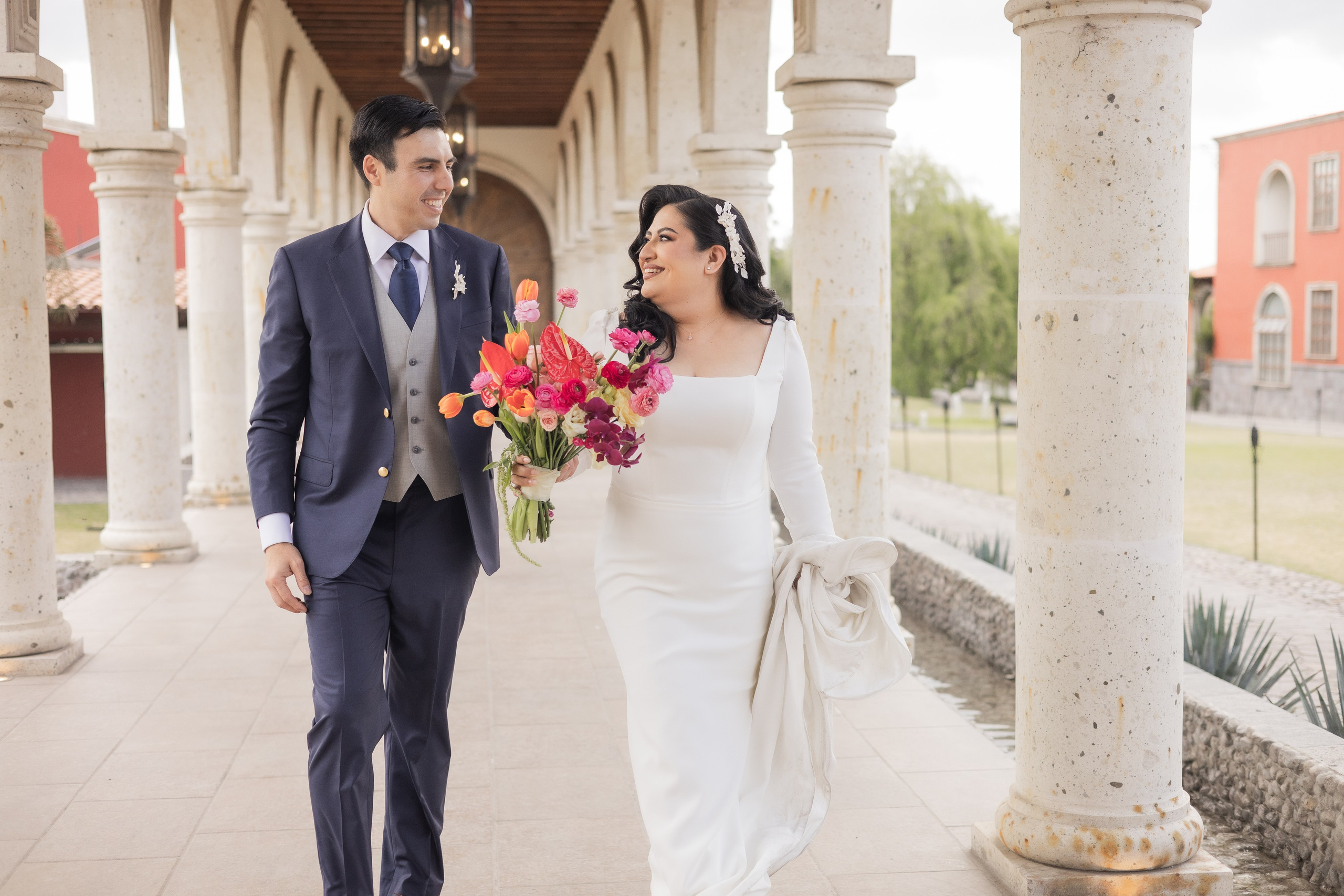 FIRST LOOK. JESÚS MEJÍA