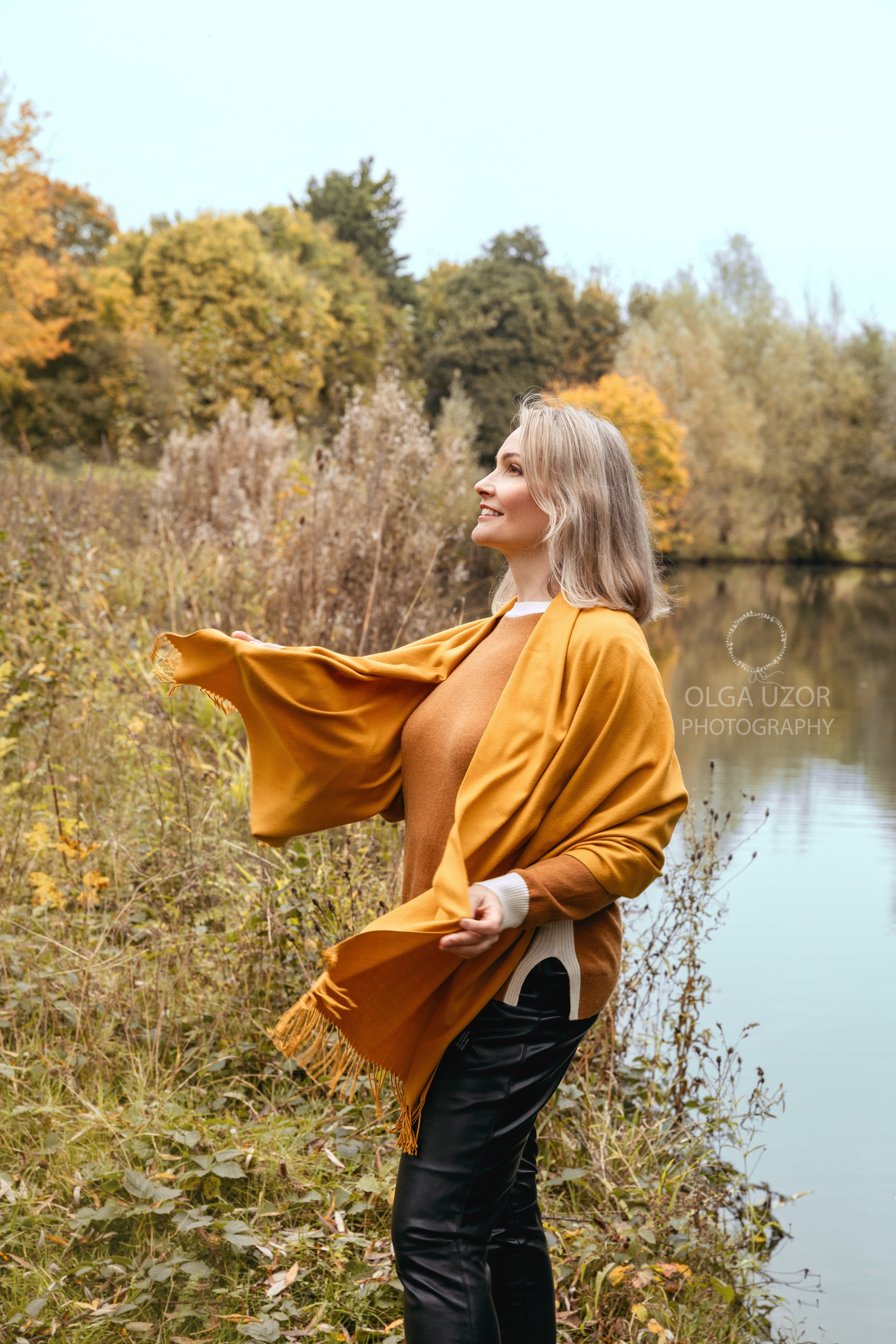 AUTUMN HERTFORDSHIRE MINI-SESSIONS. Stevenage, Hertfordshire family, maternity and newborn photographer