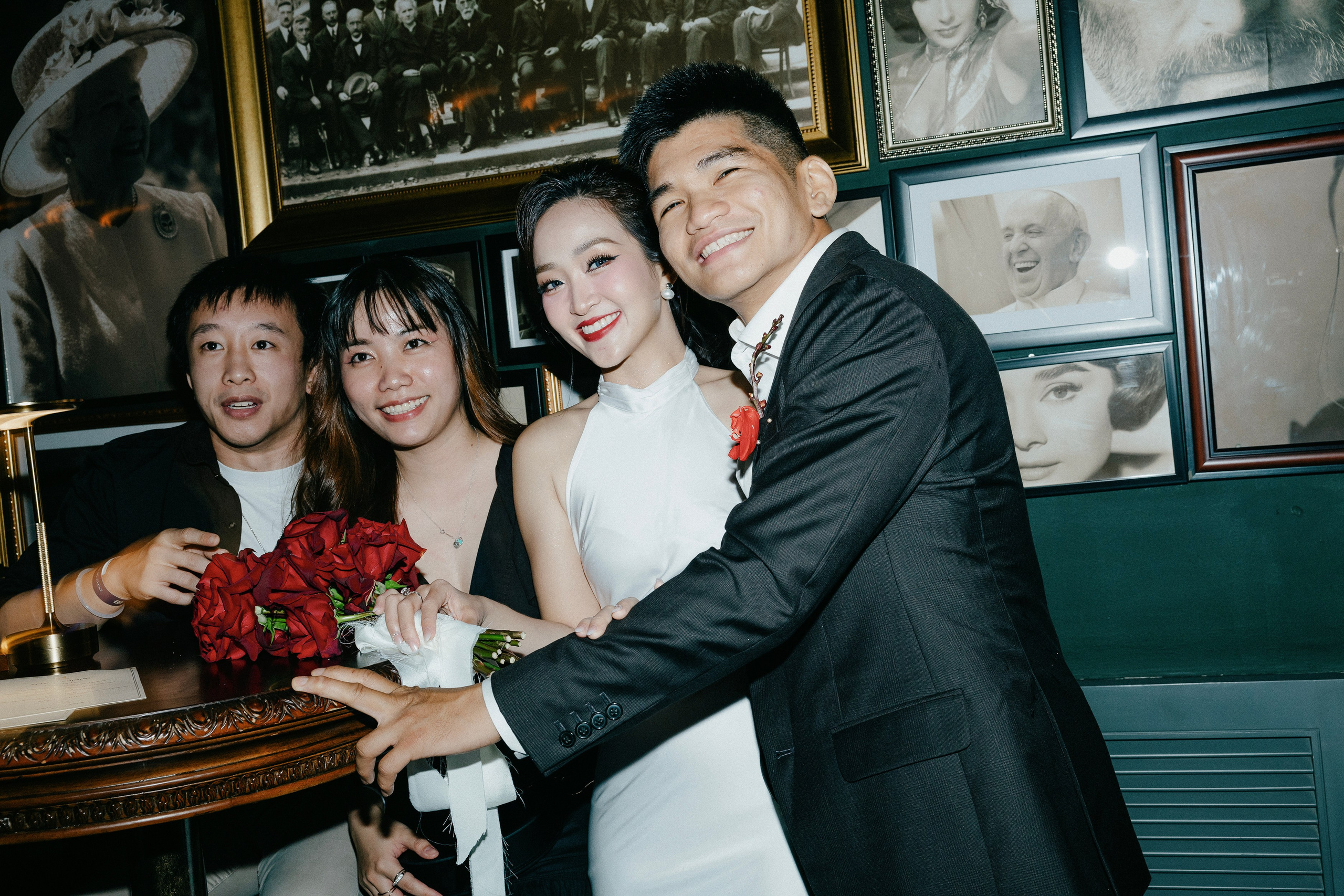 HIEP & TRINH / After wedding. Nhiếp ảnh gia đám cưới hàng đầu tại Thành Phố Hồ Chí Minh