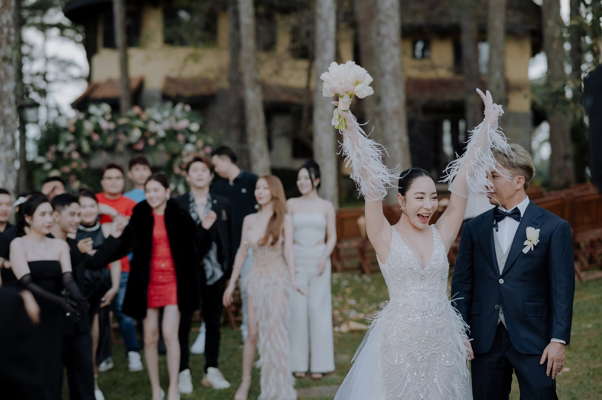 𝐃𝐄𝐍𝐍𝐈𝐒 ⓐⓝⓓ 𝐓𝐈𝐍𝐘/Destination Wedding. Nhiếp ảnh gia đám cưới hàng đầu tại Thành Phố Hồ Chí Minh