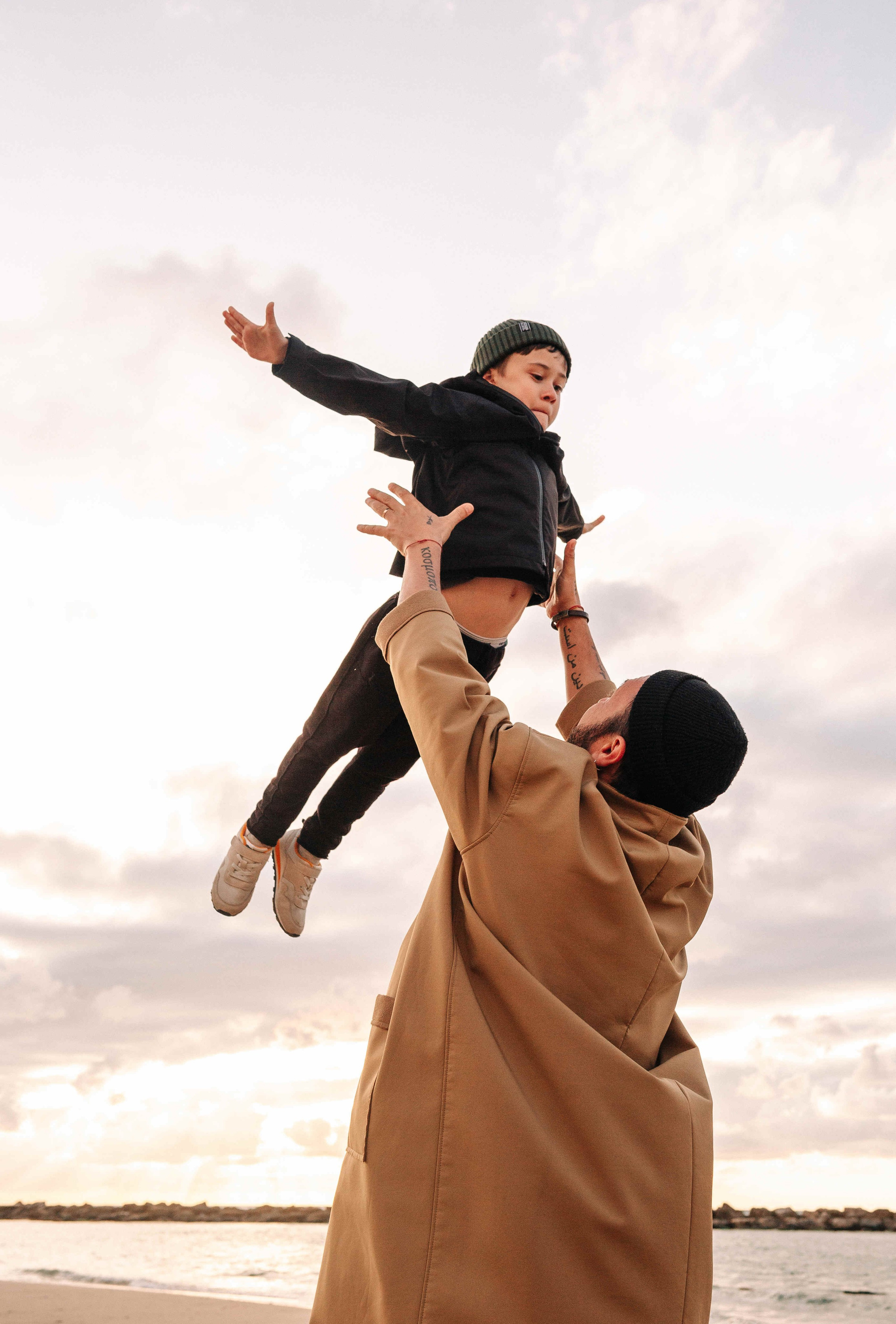 WINTER PHOTOSESSION AT THE SEA. Https://shi-photo.com/