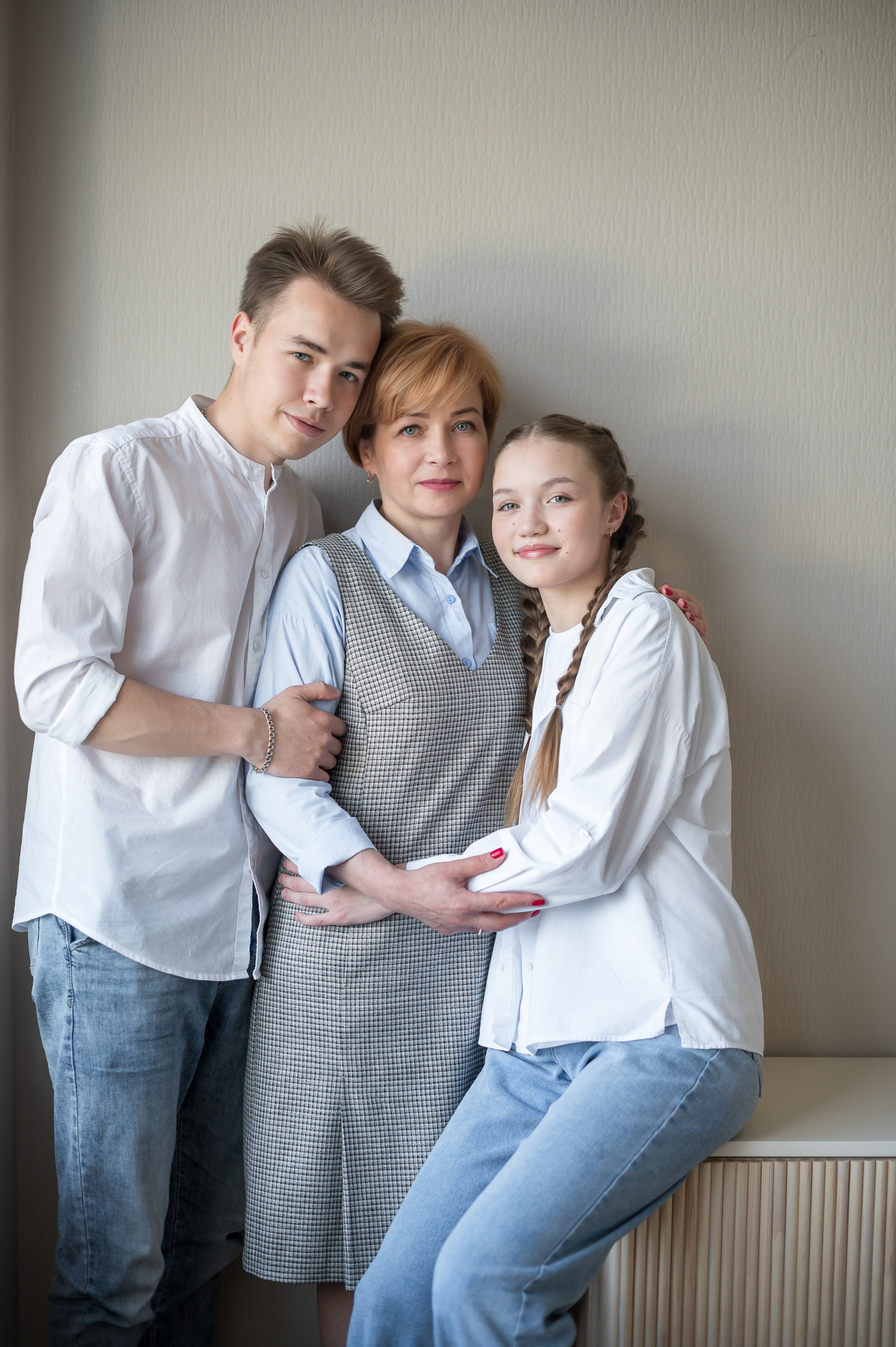 Семейная фотосессия в студии. Семейный и детский фотограф в Минске Надежда Савицкая