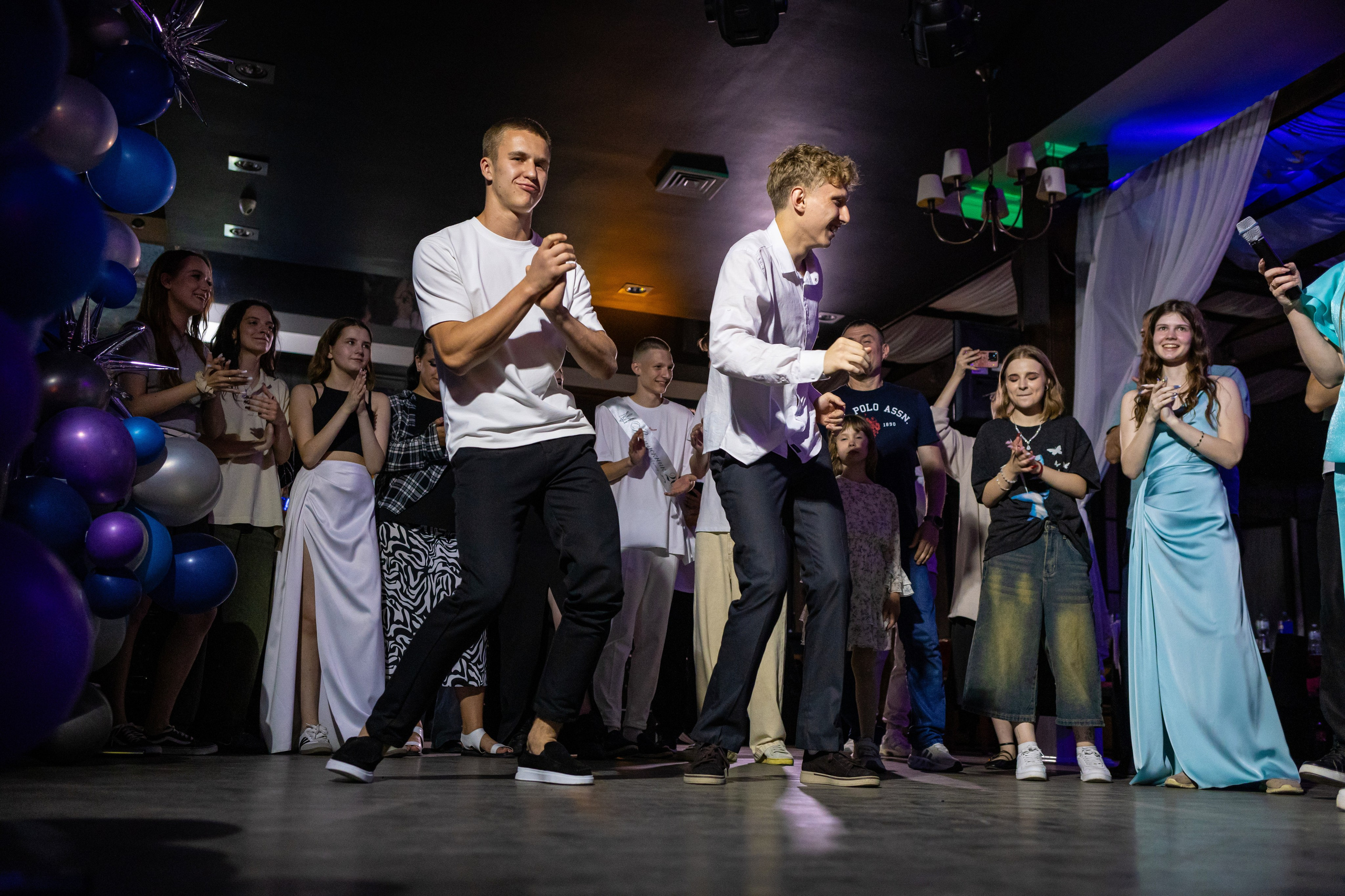 Пример фотосессии последний звонок и выпускной 11А, все в куче по очереди