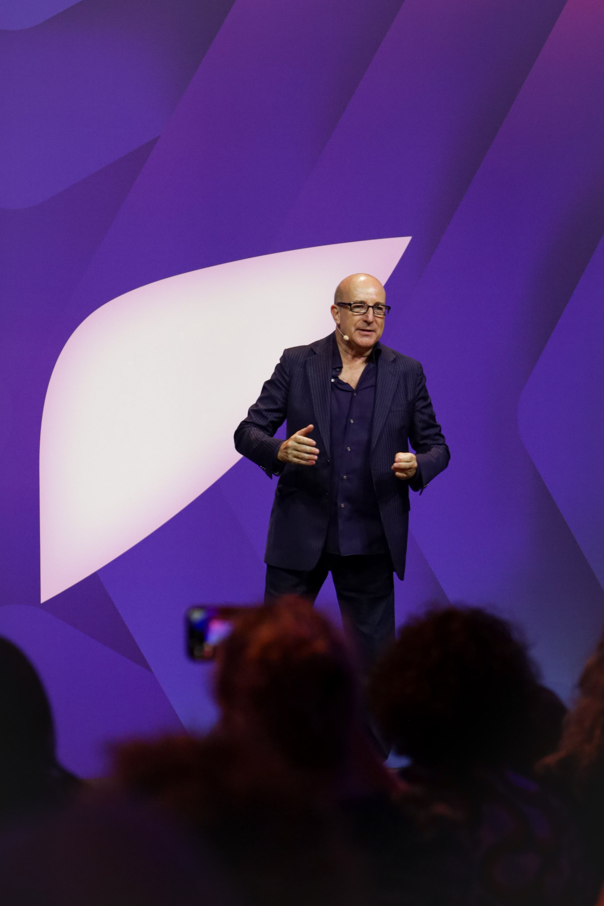 MindValley U. Emiliia Kotruch PHOTOGRAPHER