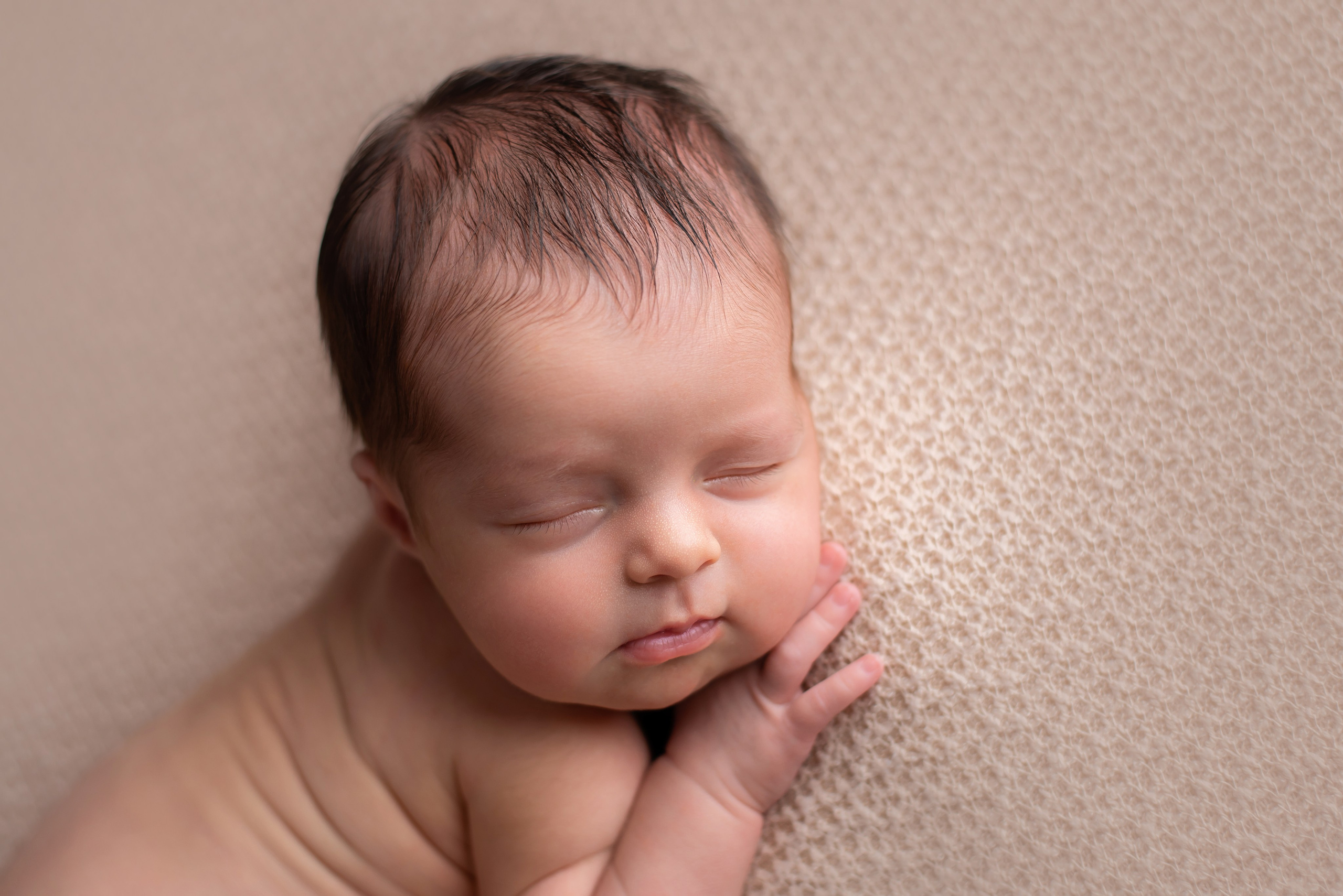 Ameliya 8 days. In-home newborn photography Raleigh & area Katya Kulikova