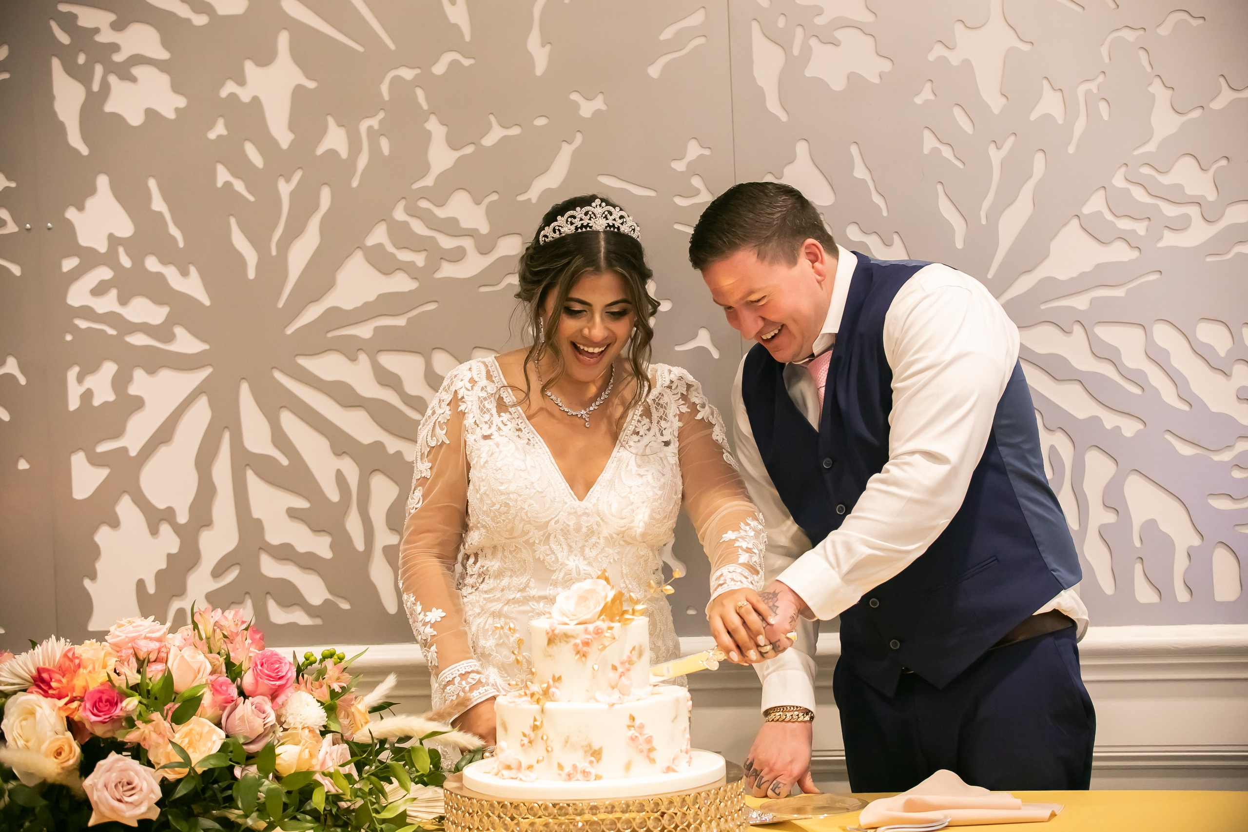 Wedding in The Lue Gardens intimate wedding photography. Lana Photography — Wedding & Family Photographer in Florida & Beyond