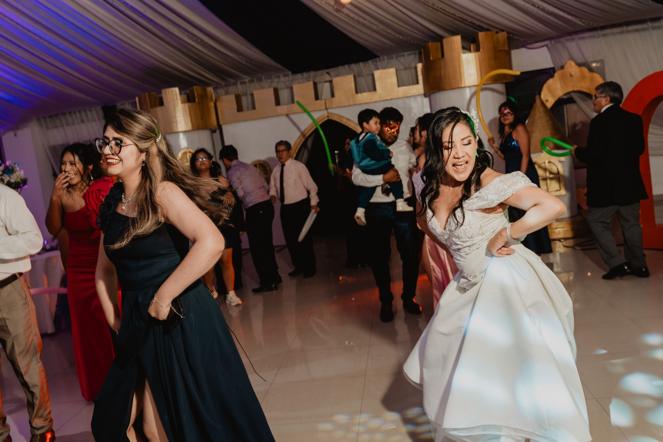 GABRIELA + JORGE | BODA CIVIL RELIGIOSA. Studio KVTA | Fotografía y Video de Bodas en Arequipa