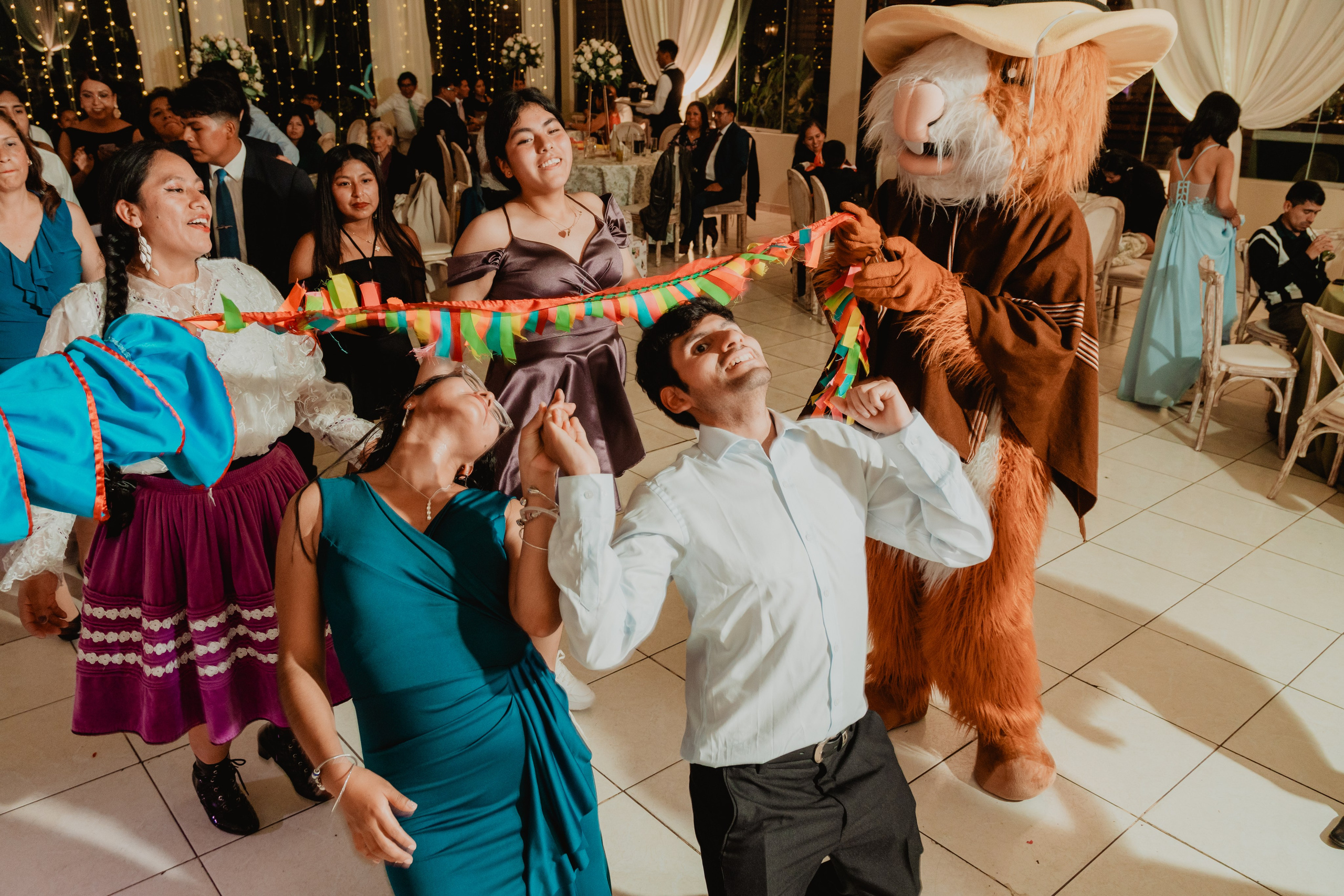 FERNANDO + MARIBEL | BODA RELIGIOSA. Studio KVTA | Fotografía y Video de Bodas en Arequipa
