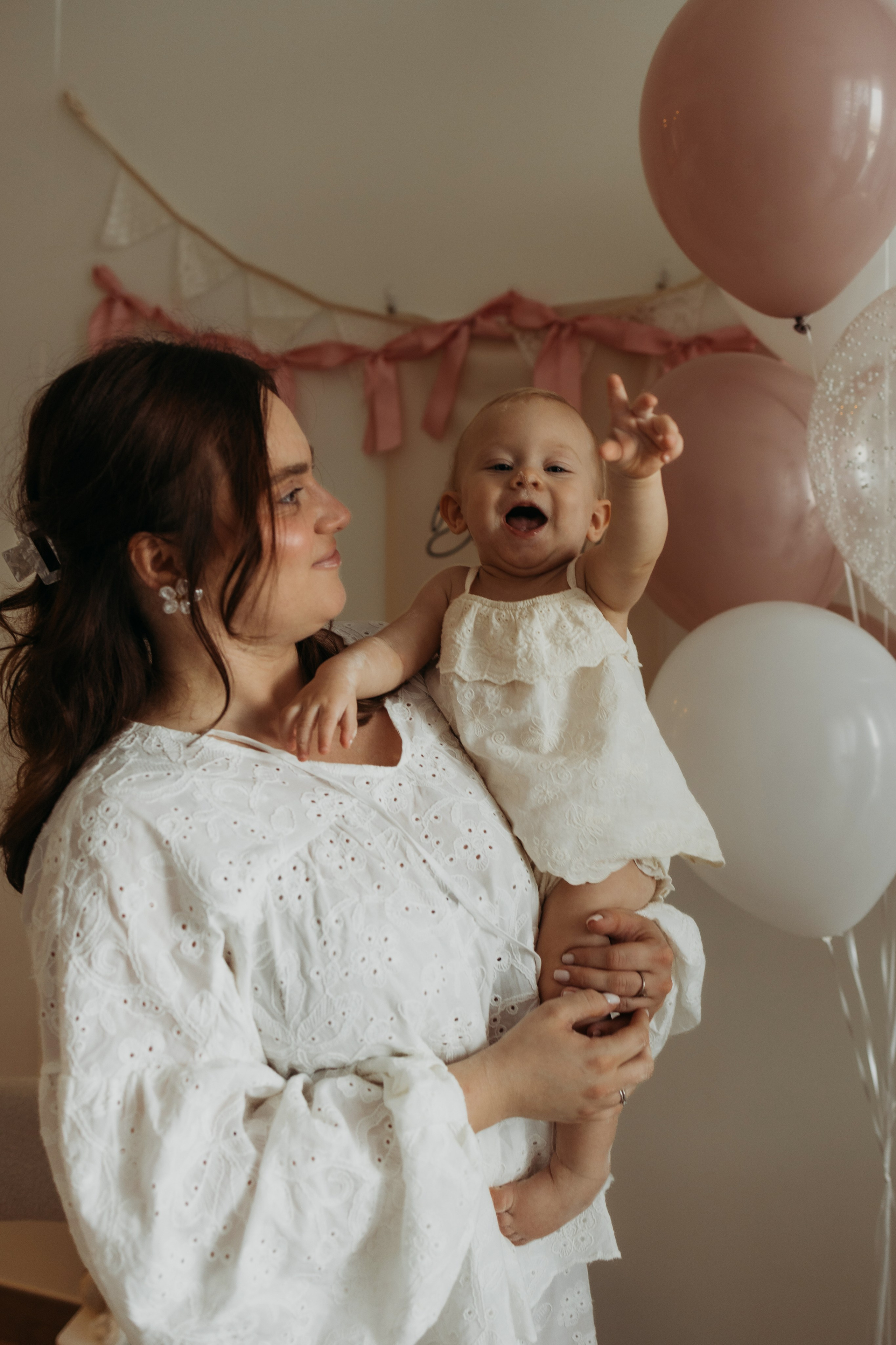 Home full of love. Birth, Family, Newborn photographer in Dubai| Eliza Baitikova