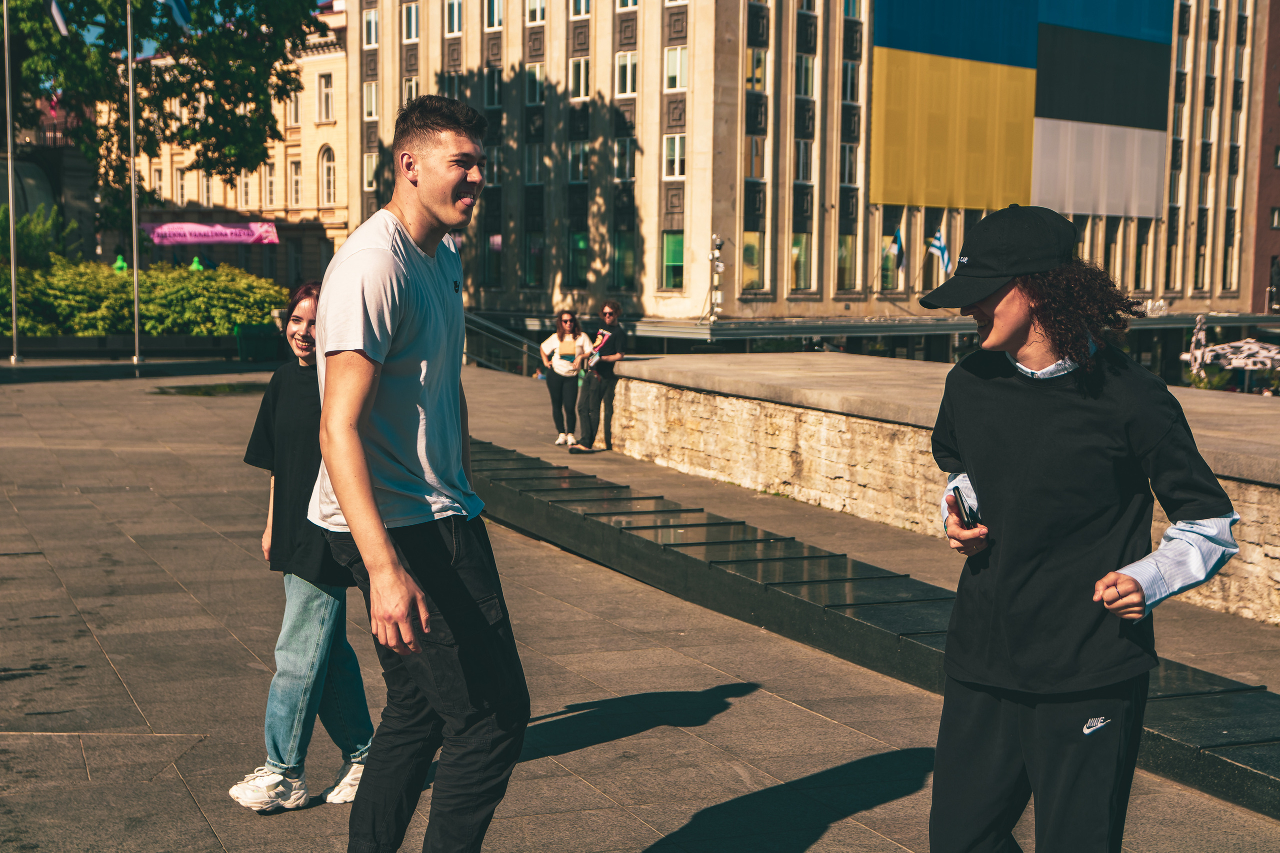 Breakdance (Diana & Her Gang). Nebula 25 — Fotod teie hingele