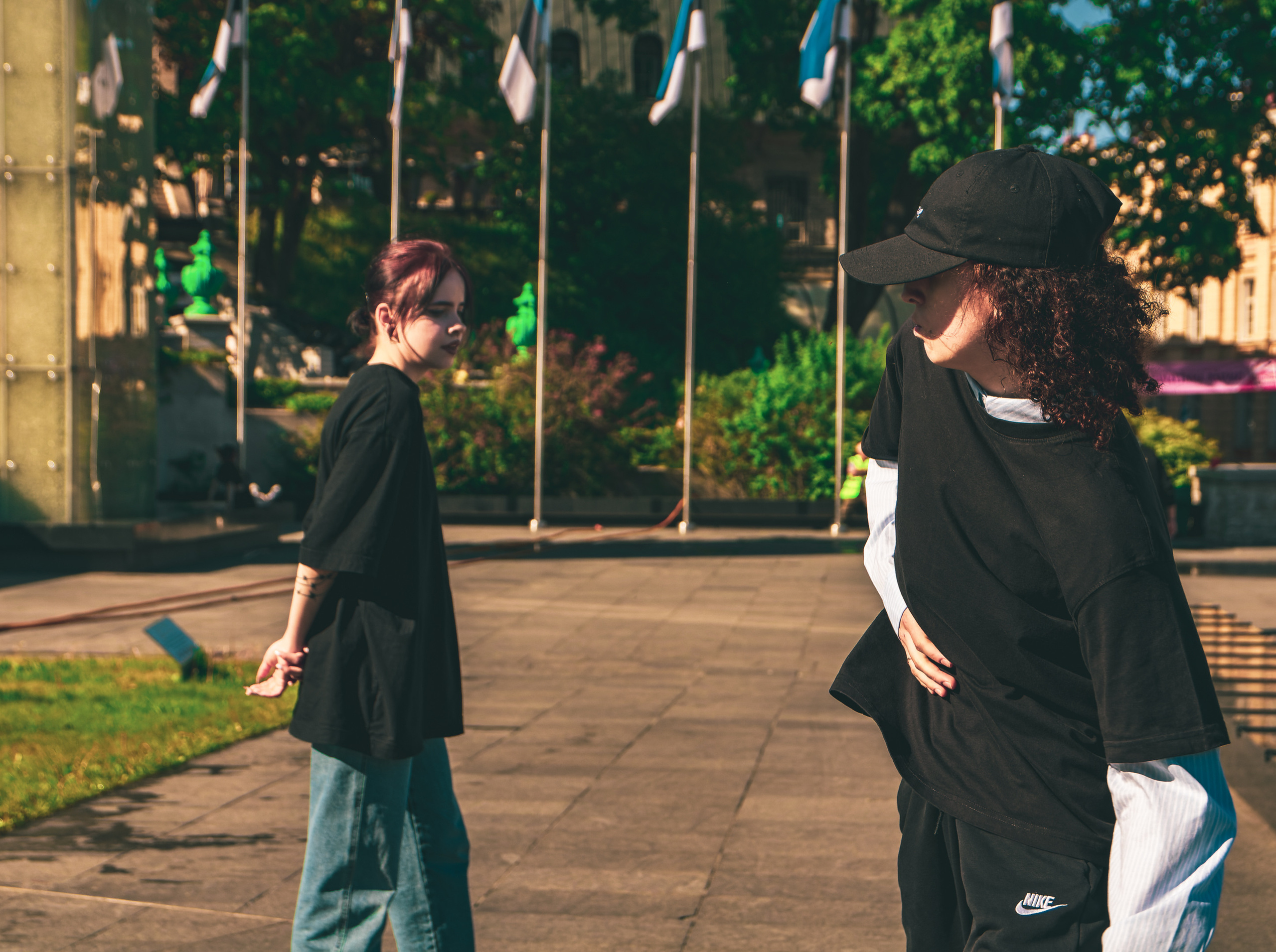 Breakdance (Diana & Her Gang). Nebula 25 — Fotod teie hingele