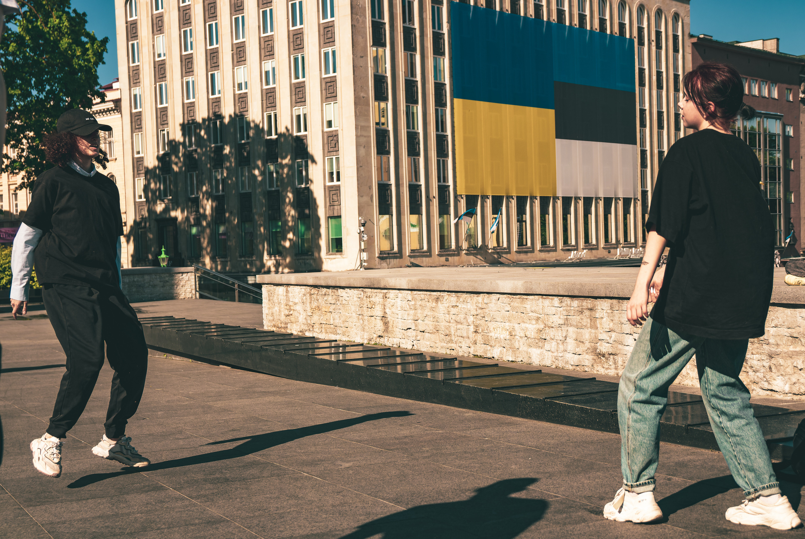 Breakdance (Diana & Her Gang). Nebula 25 — Fotod teie hingele