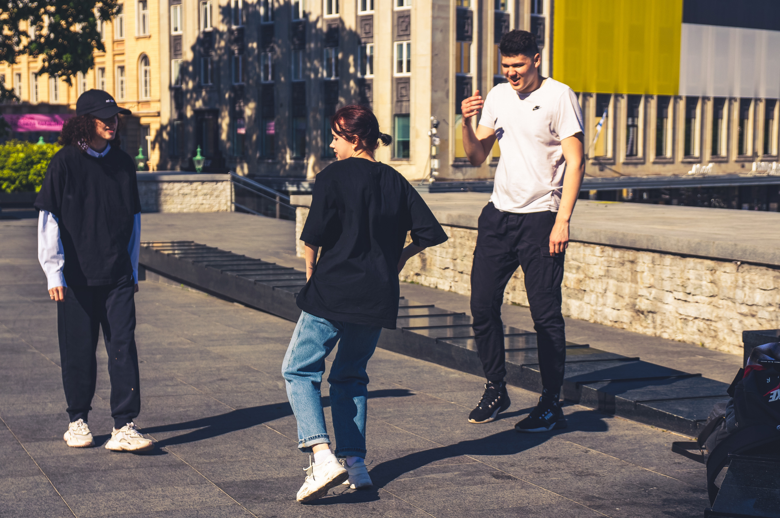 Breakdance (Diana & Her Gang). Nebula 25 — Fotod teie hingele