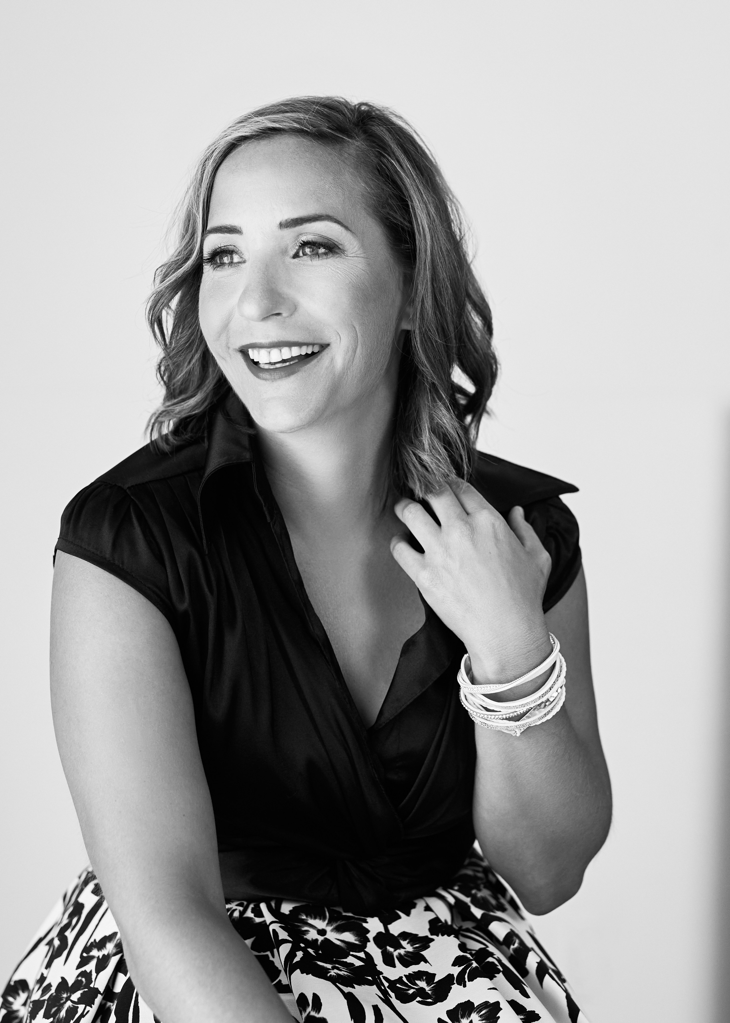 New Tecumseth Headshot Photographer. Portrait and Personal Brand Photographer in Simcoe County, Ontario, Bobbi-jo Stuart