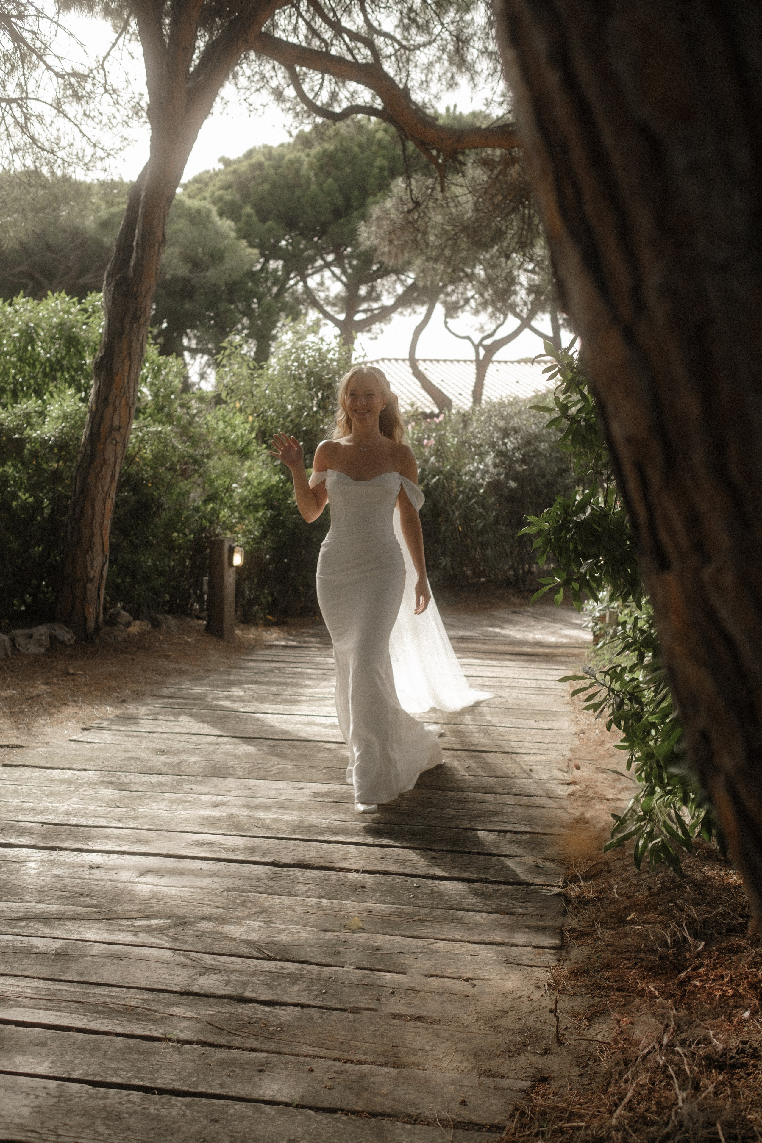 Mari & Tom. Paola wedding photographer / videographer in Barcelona