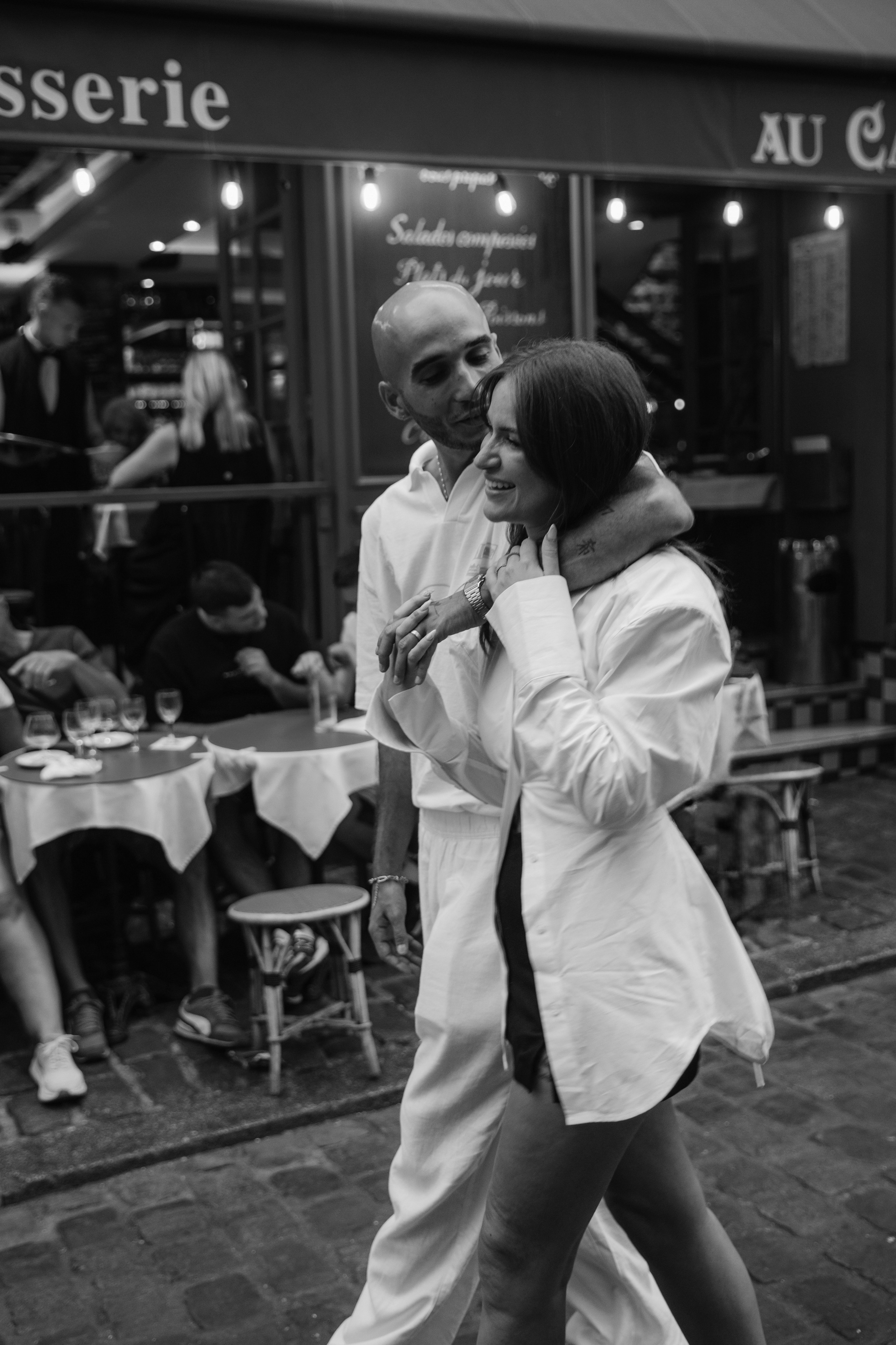 Tim & Pauline — A Parisian Stroll Photoshoot. Свадебный фотограф в Париже