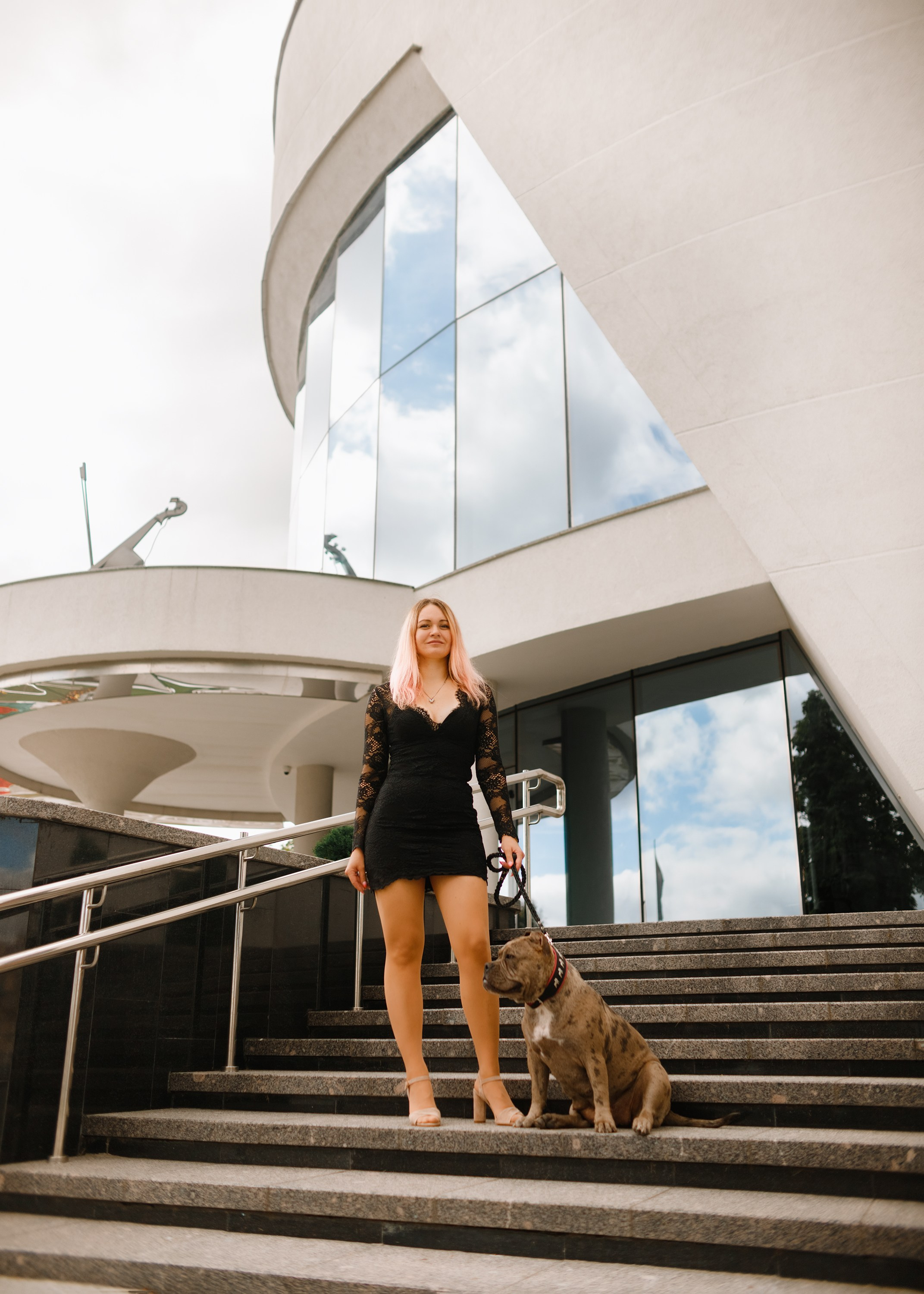 Alesya & her bullies. Kaja | fotograf we Wrocławiu | ludzie i psy