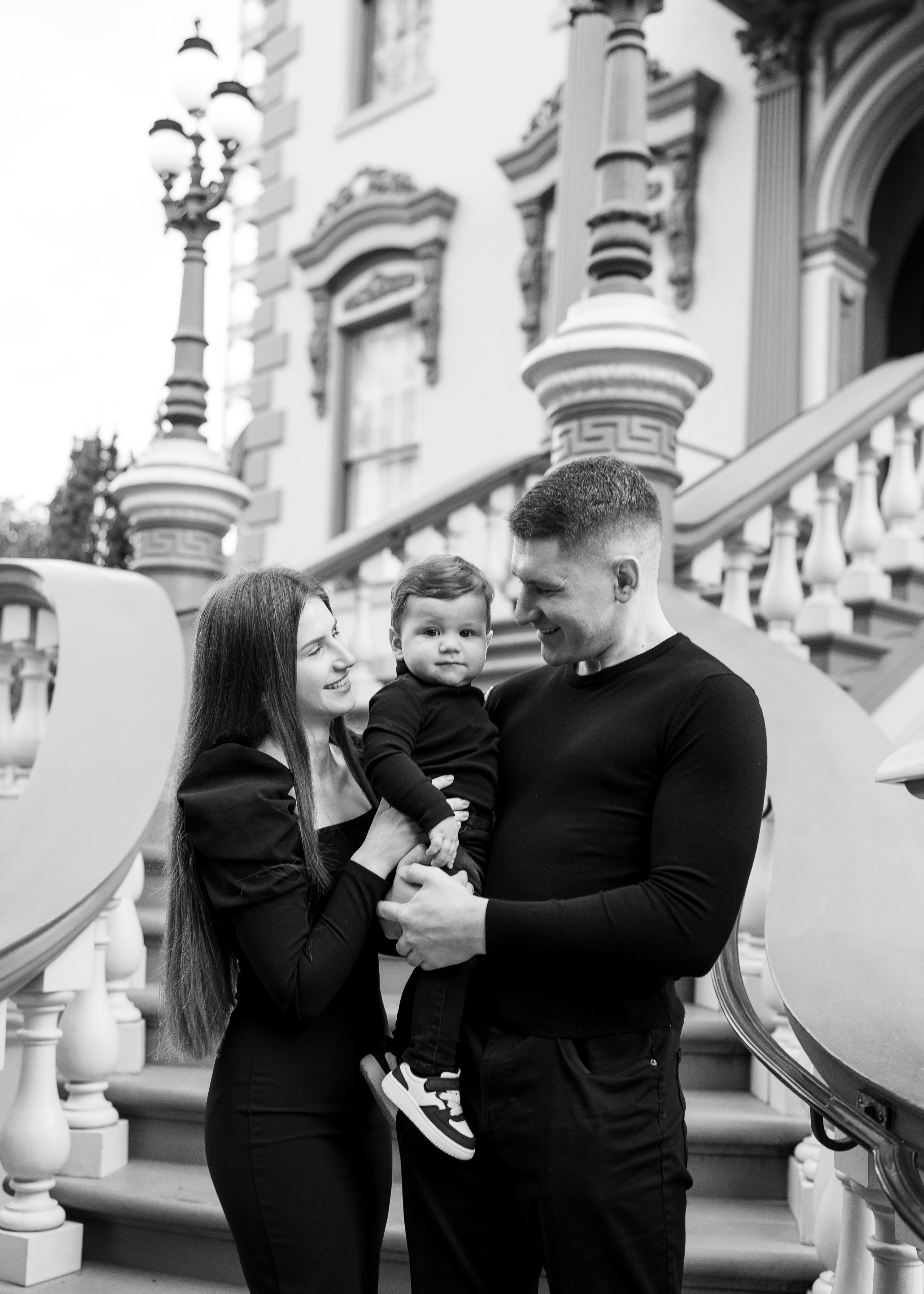 Artem, Nadia & Elisha. Family photographer in Sacramento | Sofia Pavenko