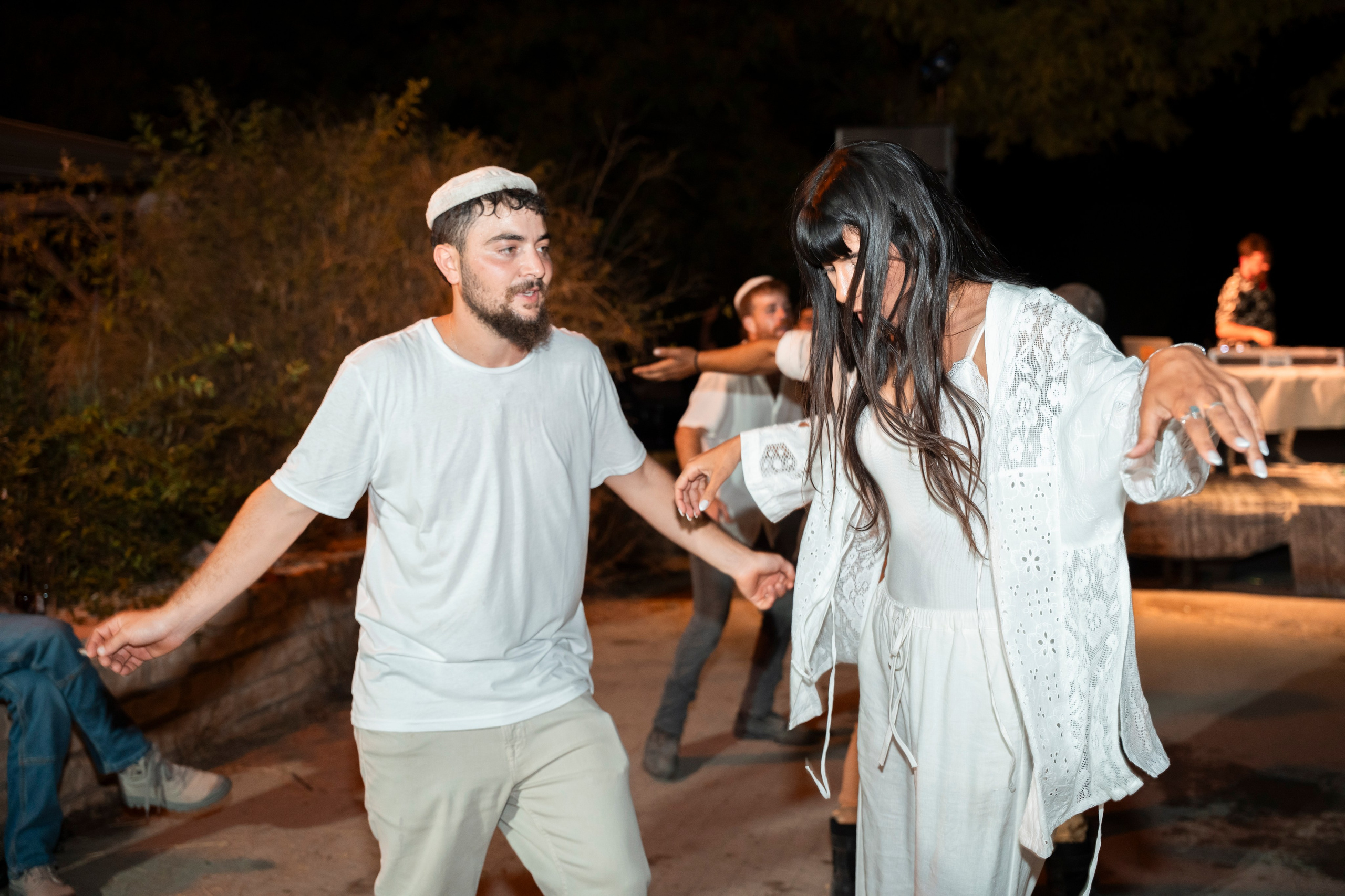 עדן ושלהבת. יוסף מזרחי צילום חתונה, ברית וזוגיות. צלם מקצועי שאוהב להוציא אתכם הכי יפים ברגעים הכי מרגשים