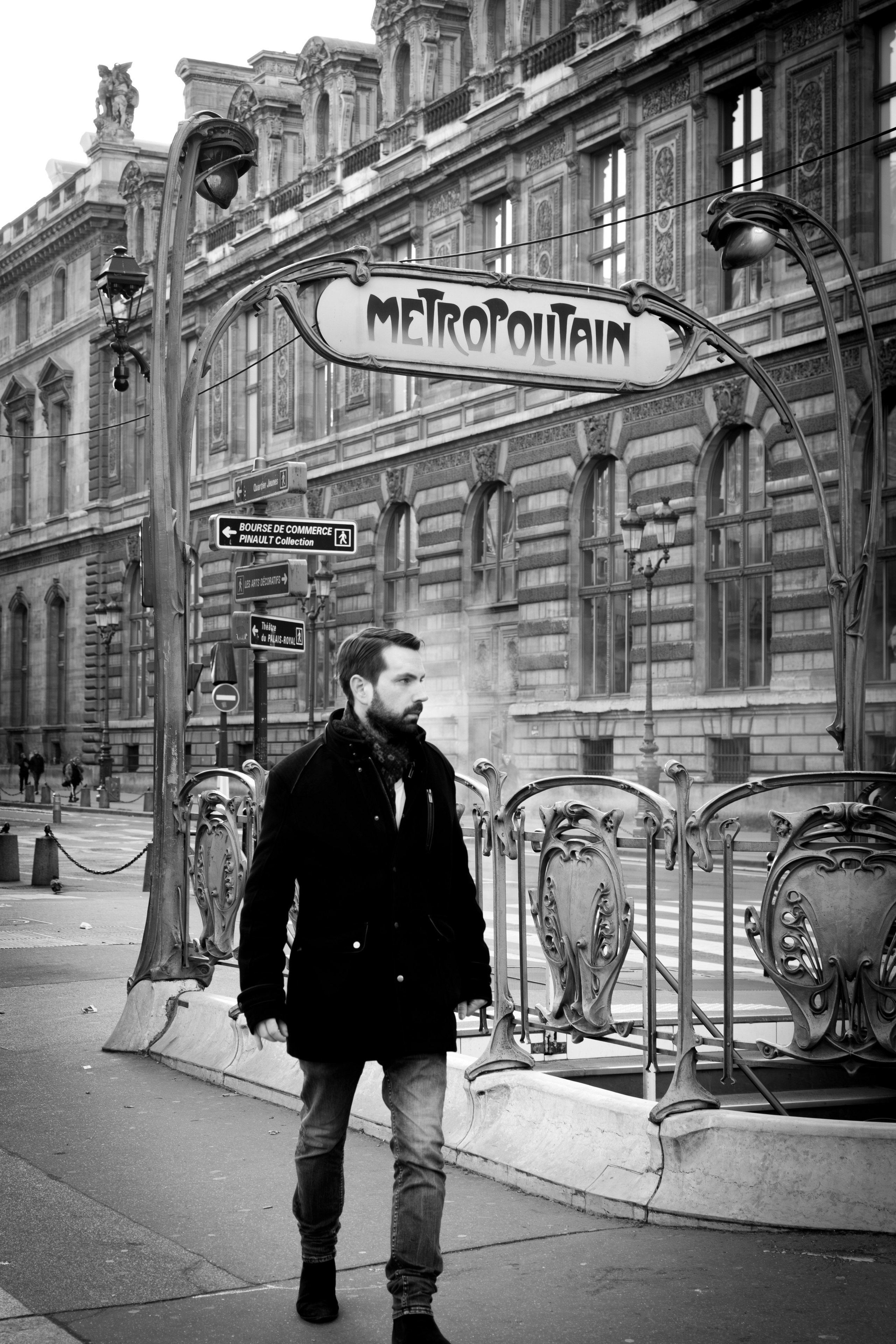 Photowalk in the heart of Paris. Photographer in Paris Marina Chaput