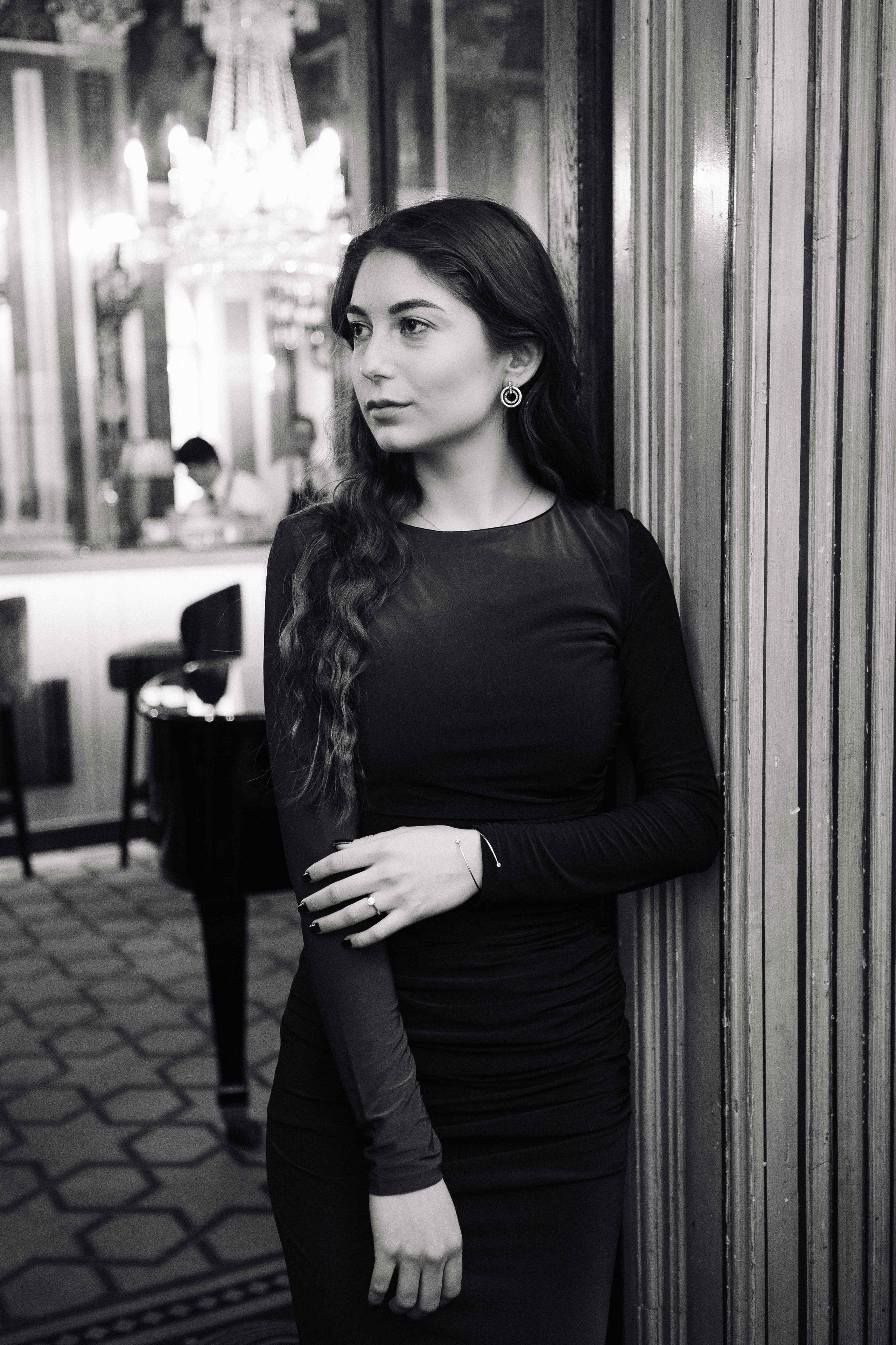 A LOVE STORY IN VIENNA. PHOTOGRAPHER IN ISRAEL