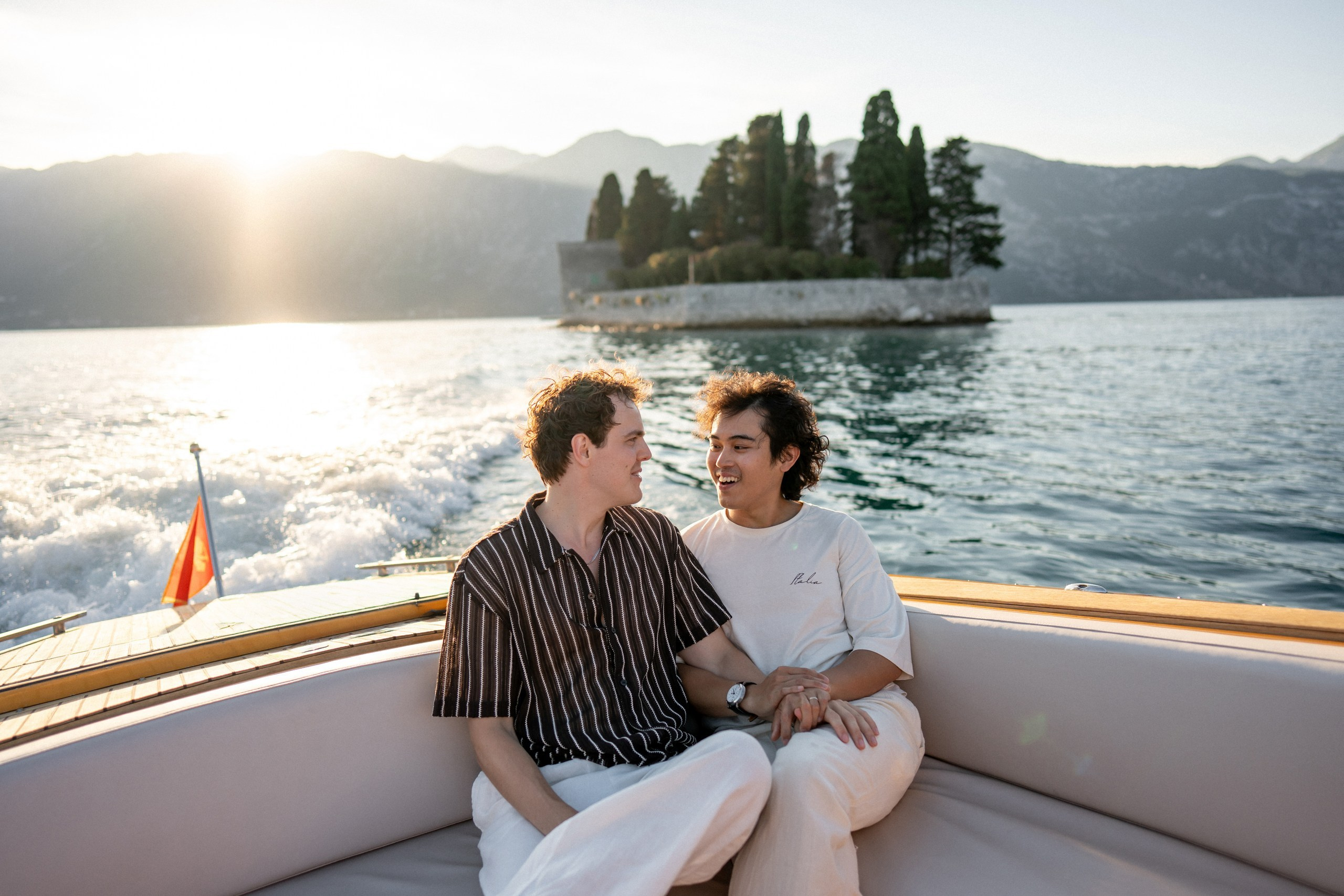 Perast Boat Proposal. Trouwfotograaf & videograaf in Montenegro | Maria & Vasilii