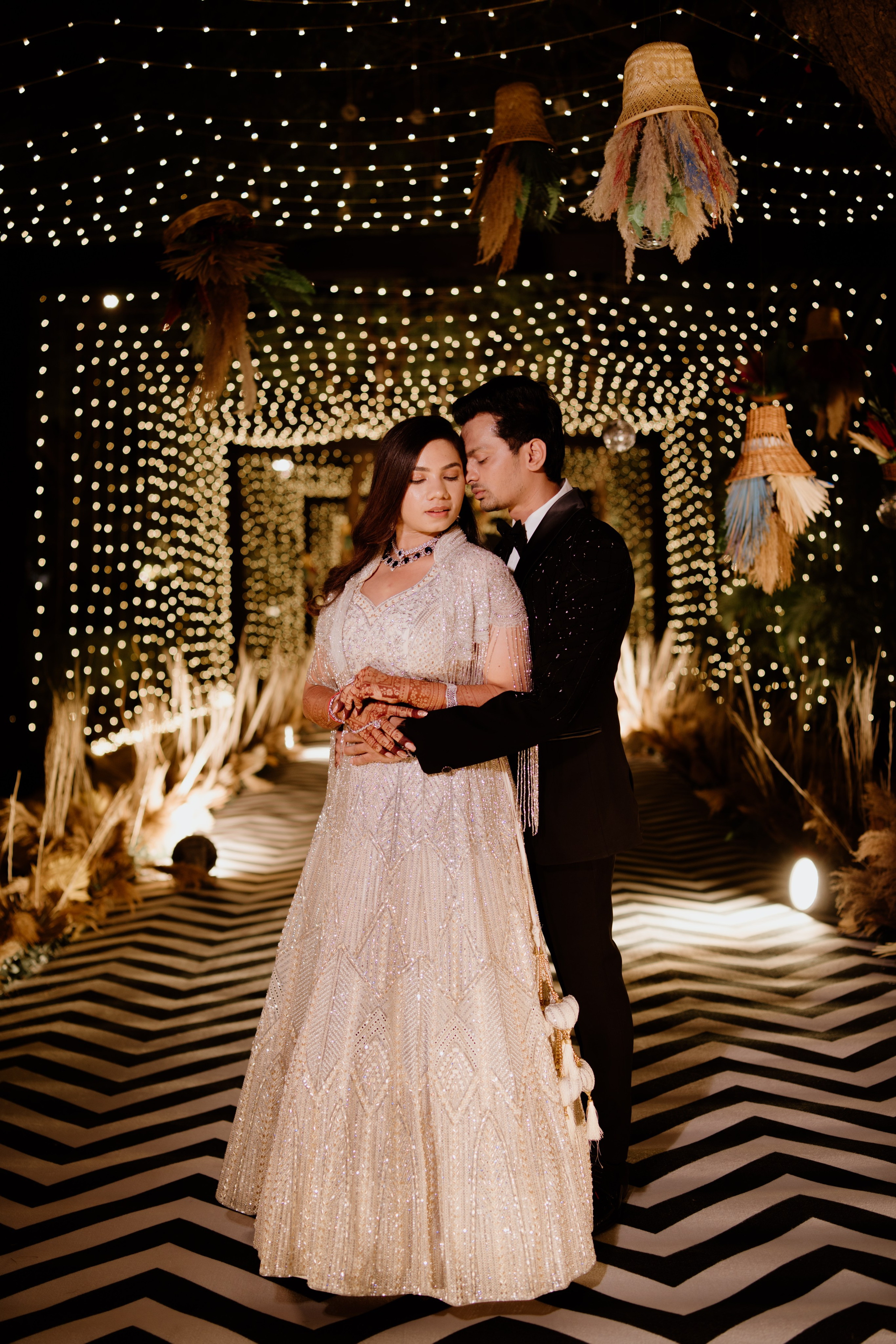 WEDDINGS. Love Emotions Weddings