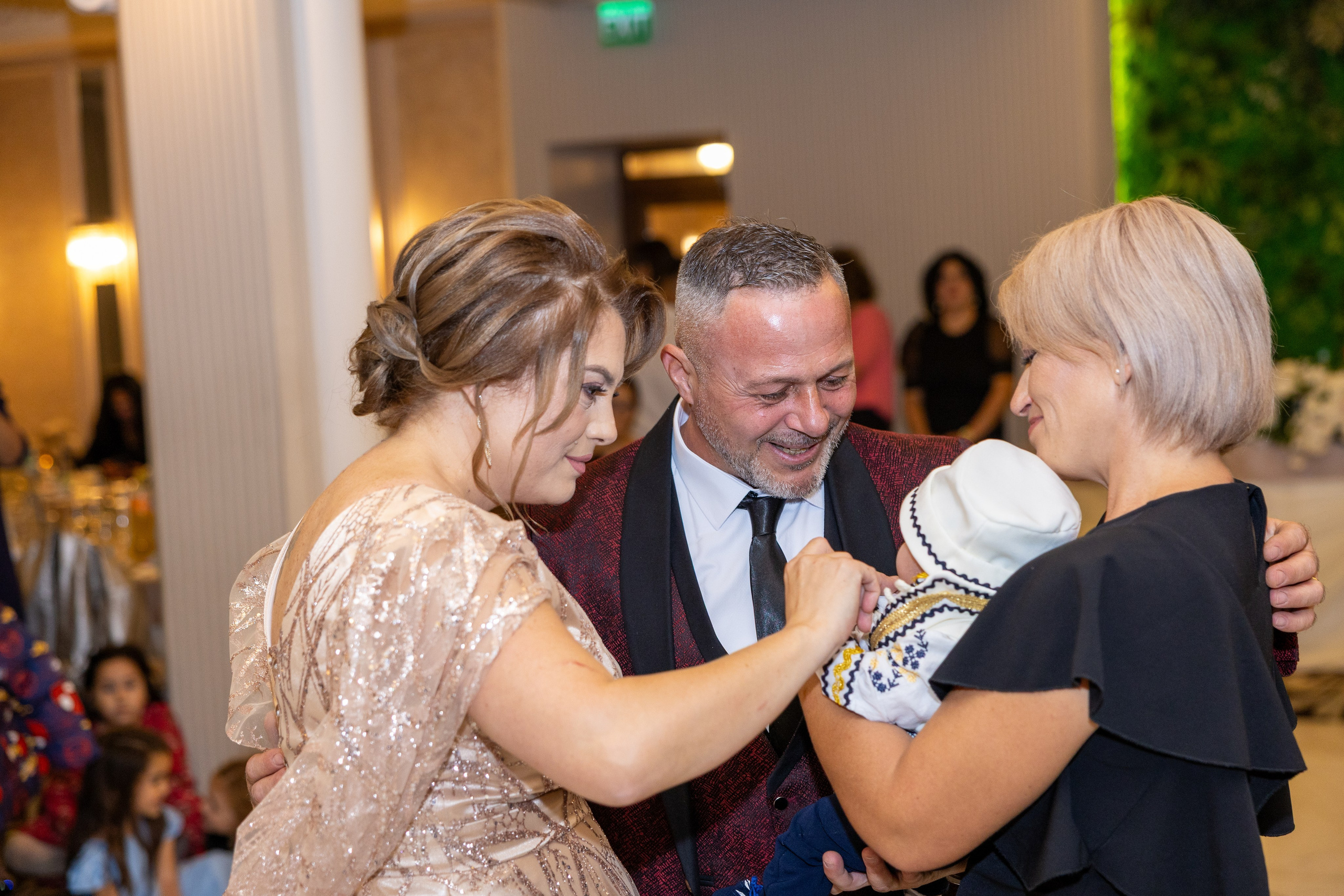 Andrei Sebastian. Moments By Gub