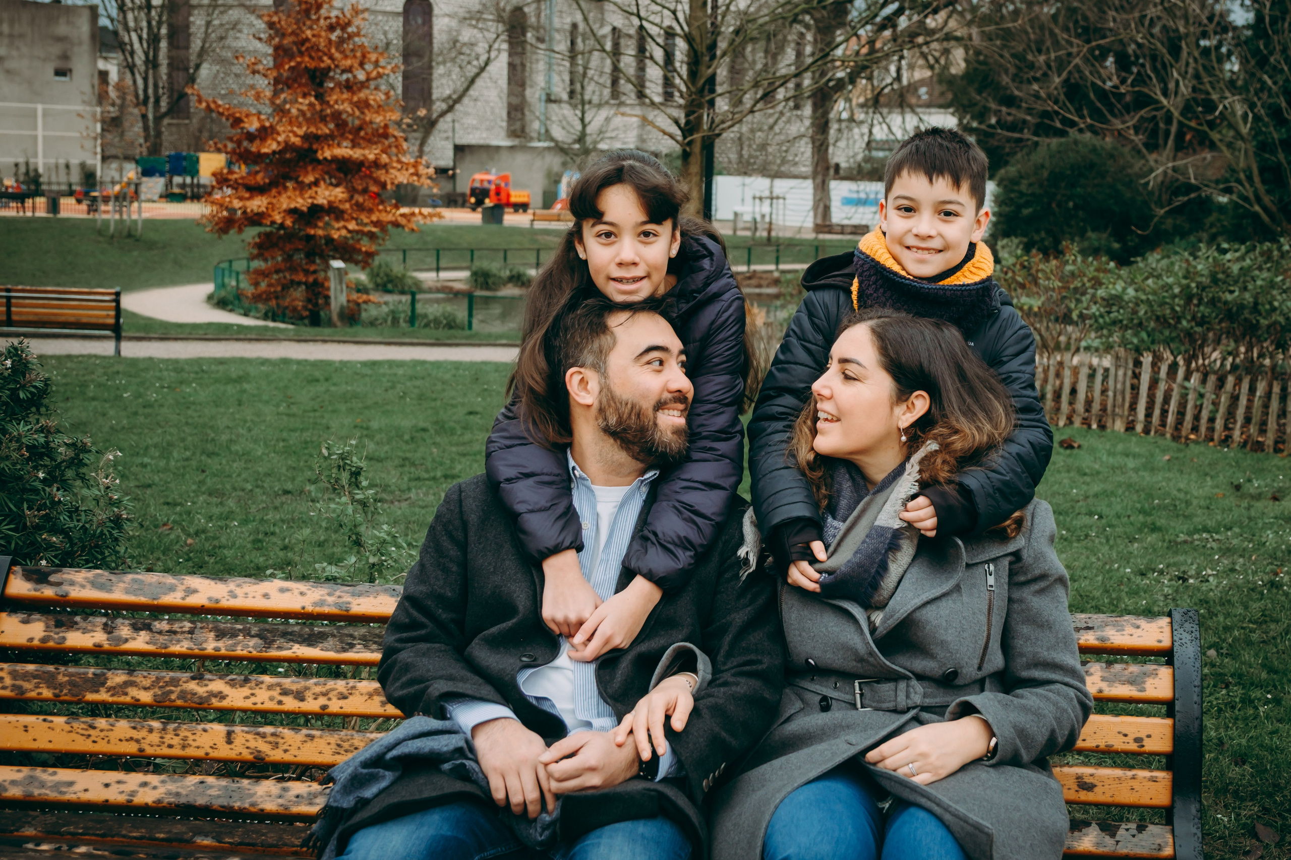 Aurélie’s family shooting. Photographer in Paris Marina Chaput