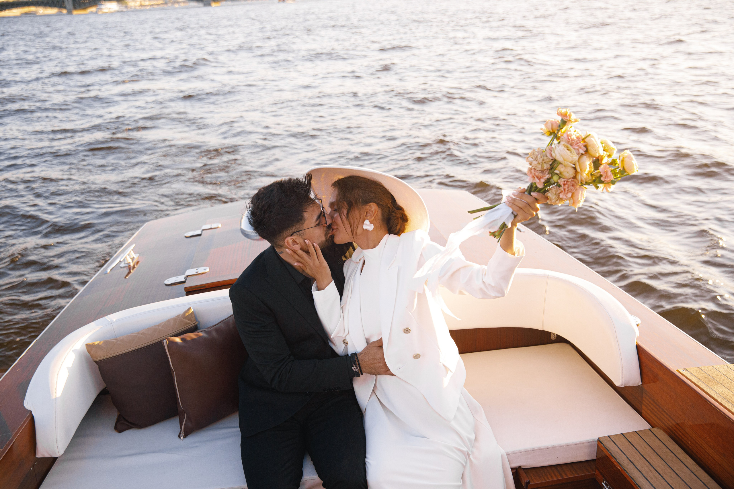 Dress Journal 1. WORLDWIDE PHOTOGRAPHER