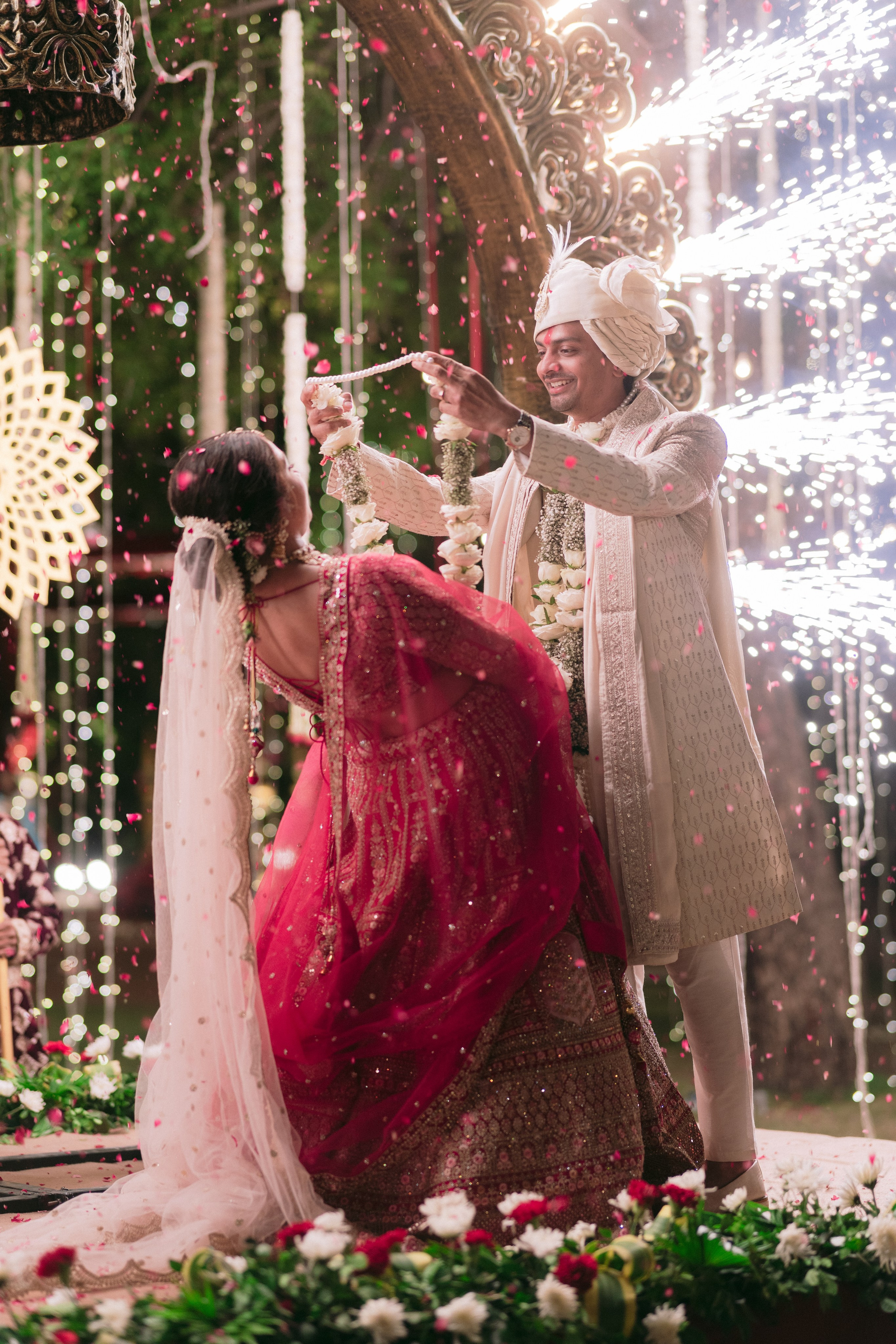 WEDDINGS. Love Emotions Weddings